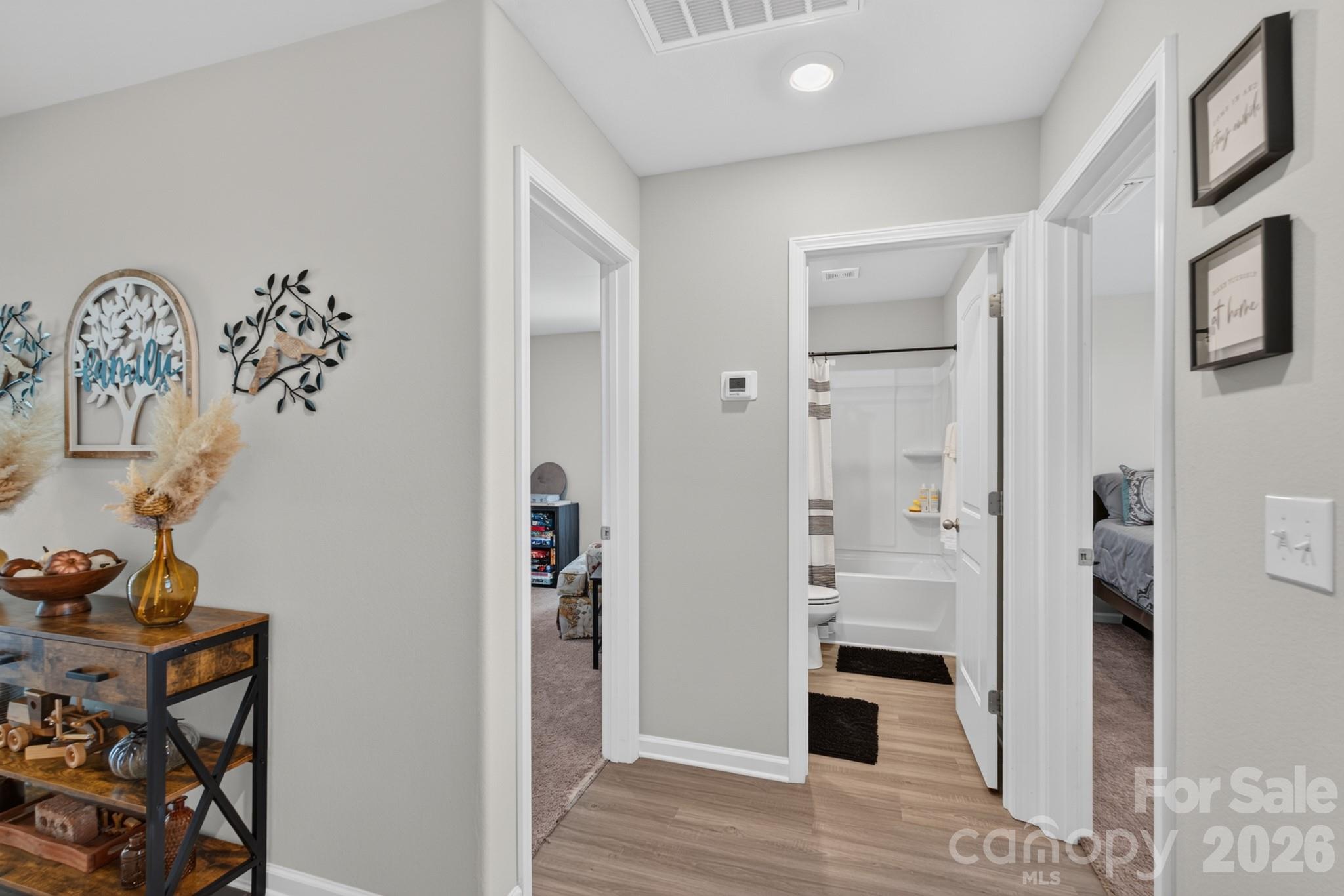 632 Lancelot Drive 60 Property Photo 6