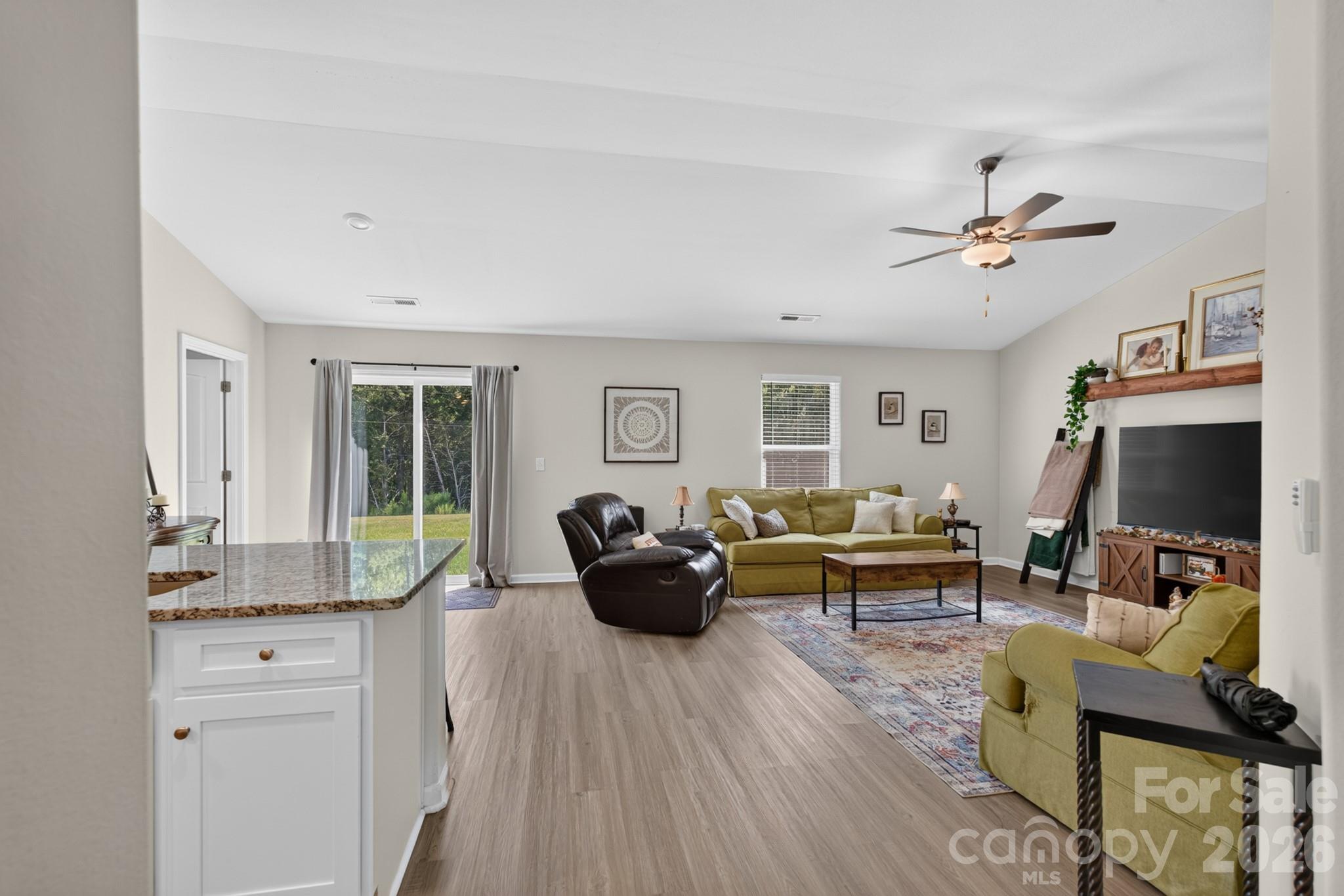632 Lancelot Drive 60 Property Photo 12