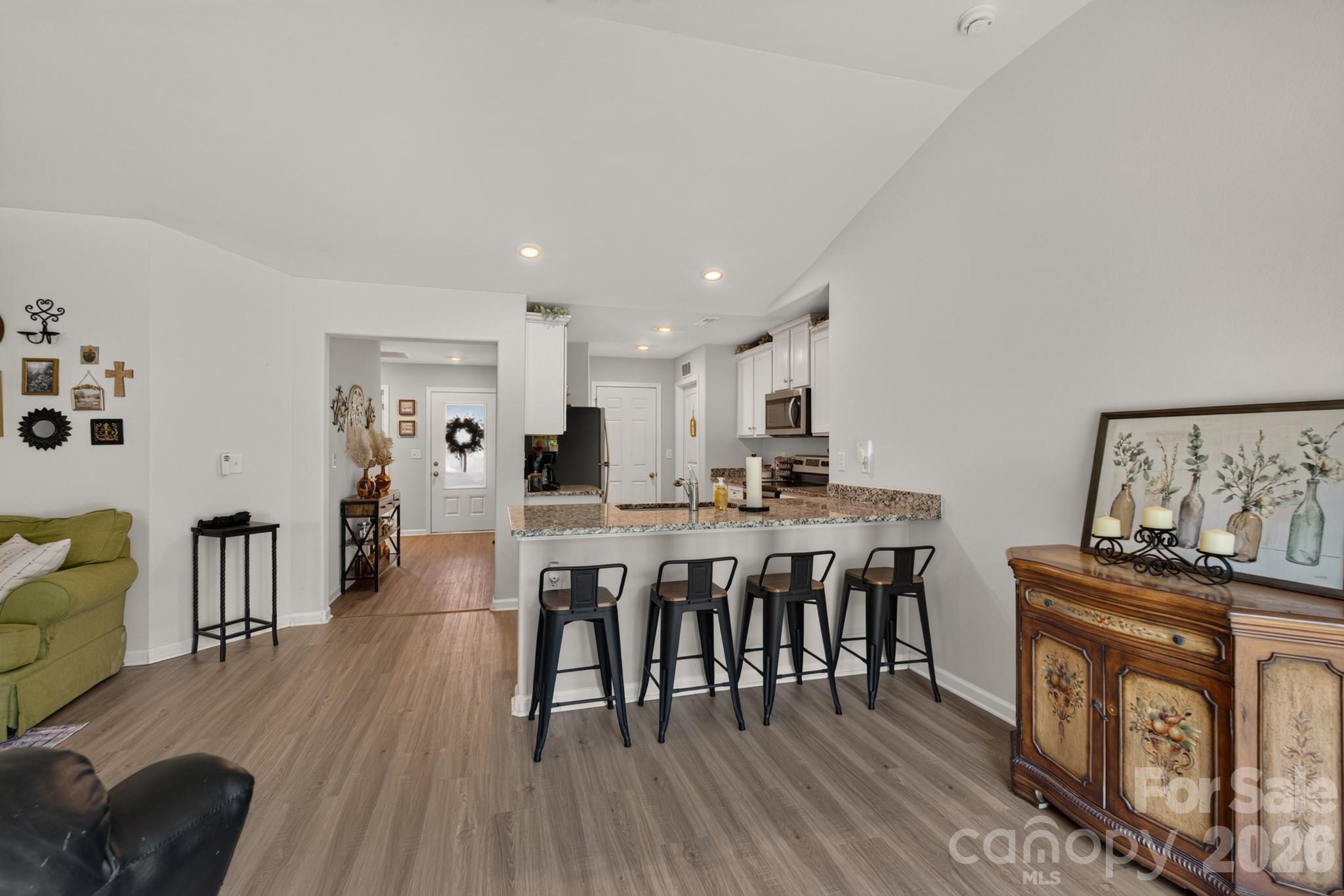 632 Lancelot Drive 60 Property Photo 19