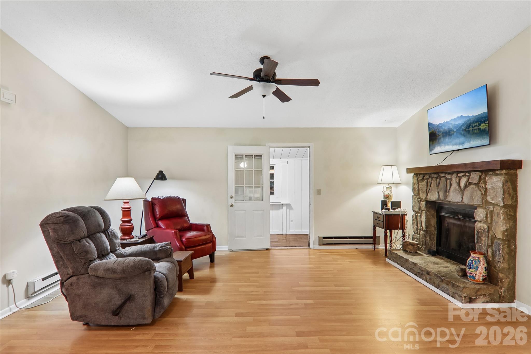 64 Blue Jay Loop Property Photo 6