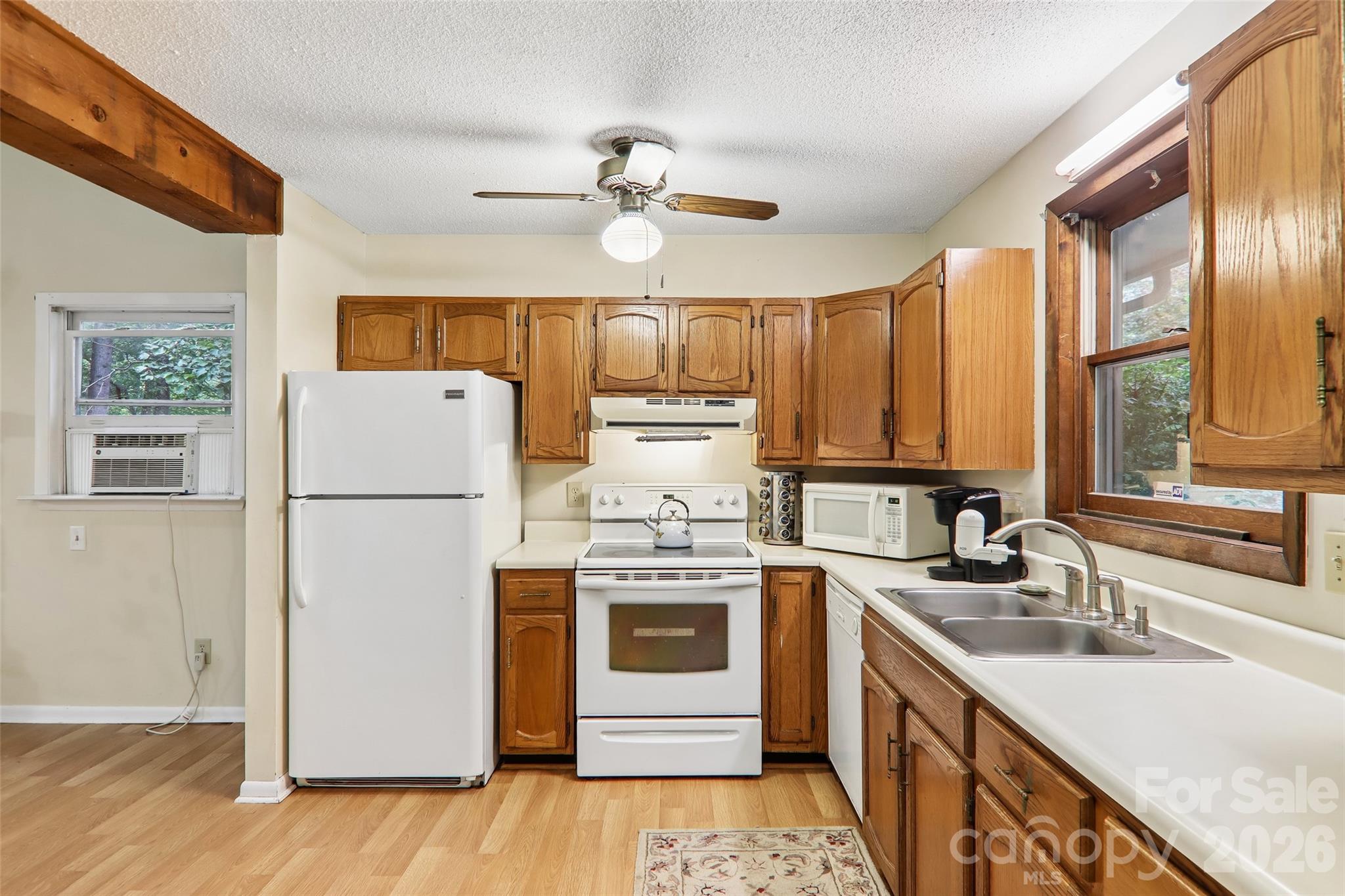 64 Blue Jay Loop Property Photo 9