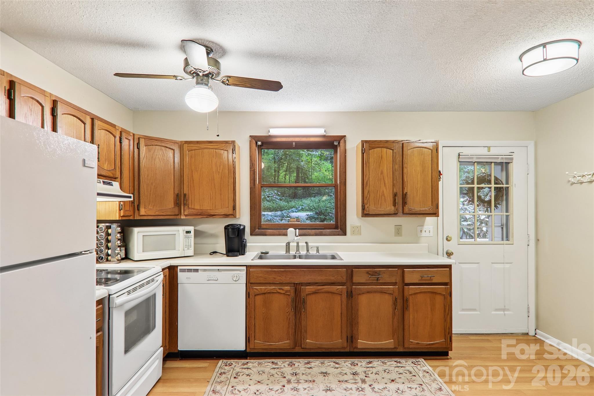 64 Blue Jay Loop Property Photo 10