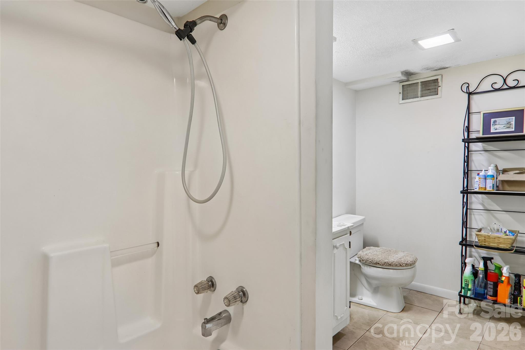 64 Blue Jay Loop Property Photo 23