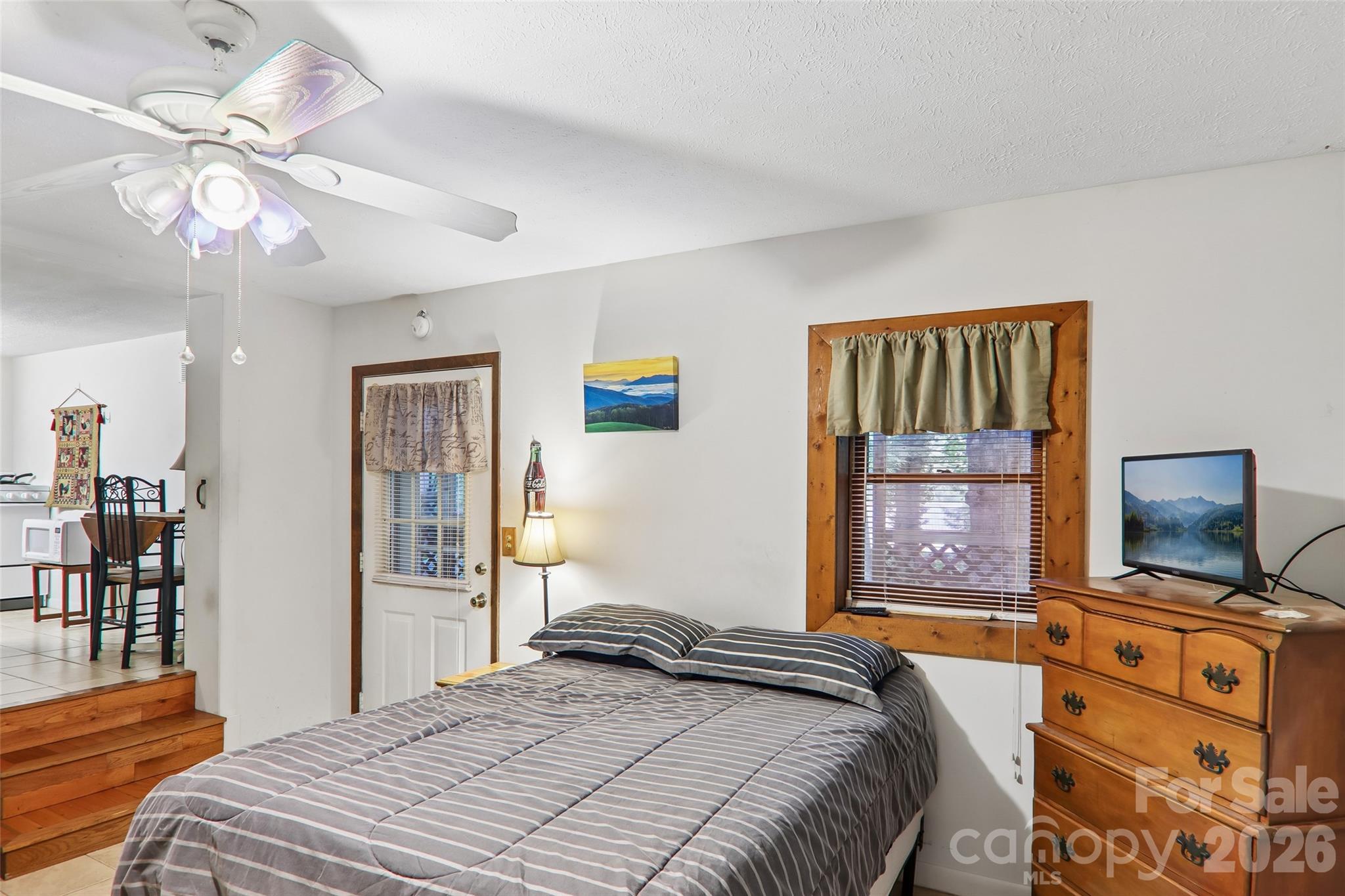64 Blue Jay Loop Property Photo 25
