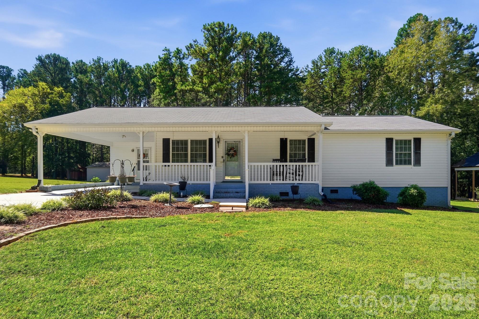 1037 Cross Creek Drive Property Photo 1