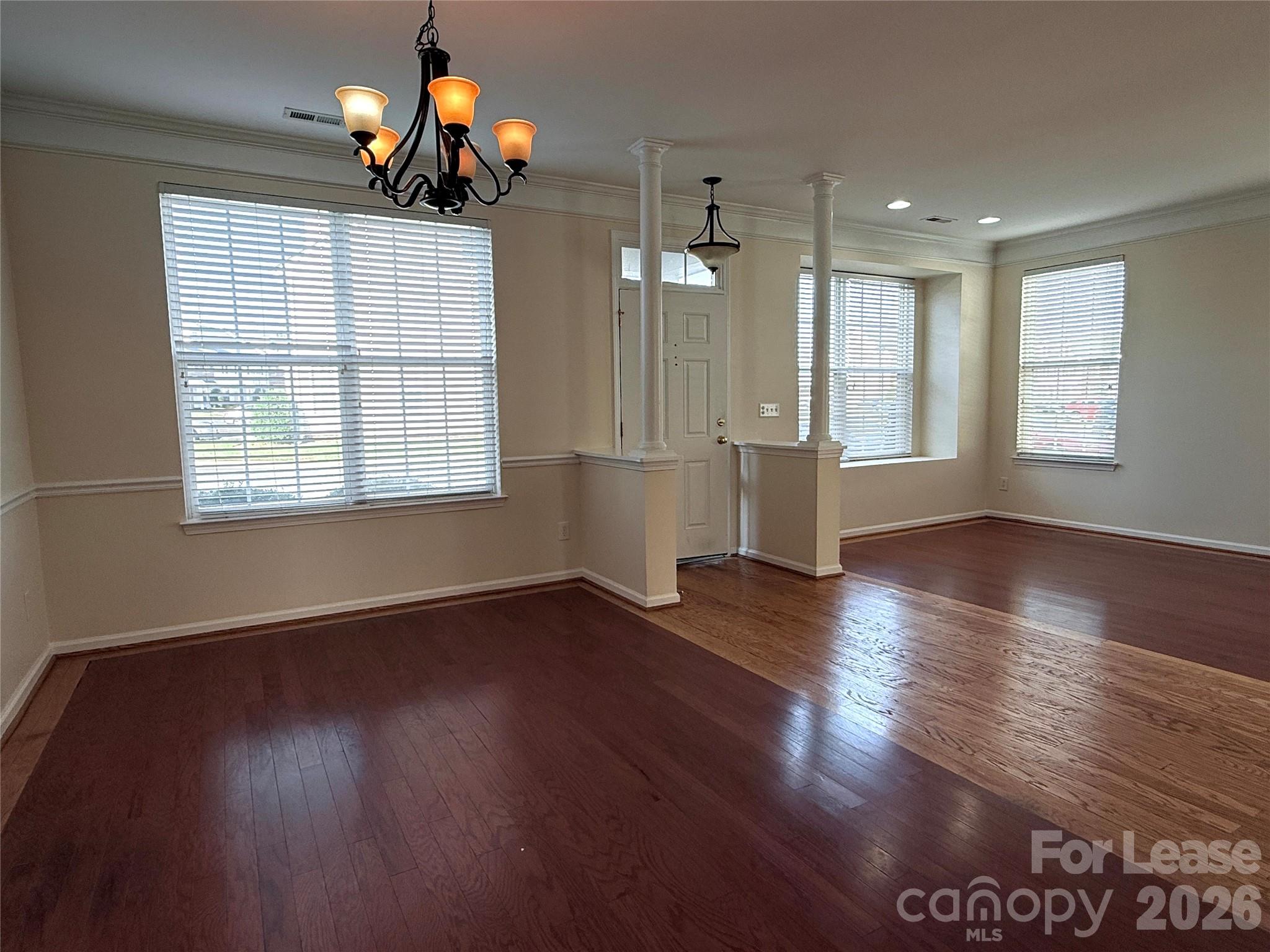 7549 Bluff Point Lane Property Photo 3