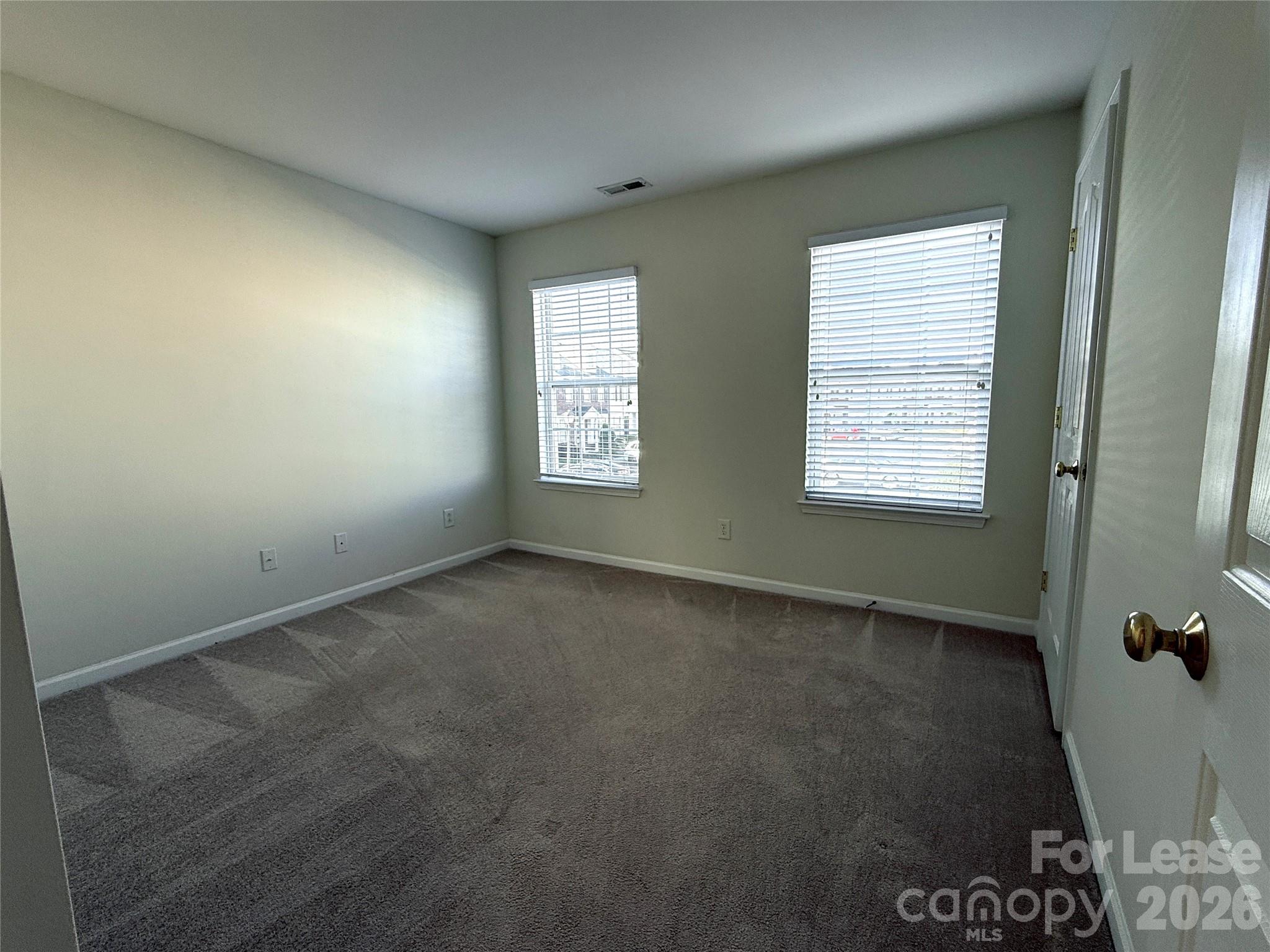 7549 Bluff Point Lane Property Photo 6