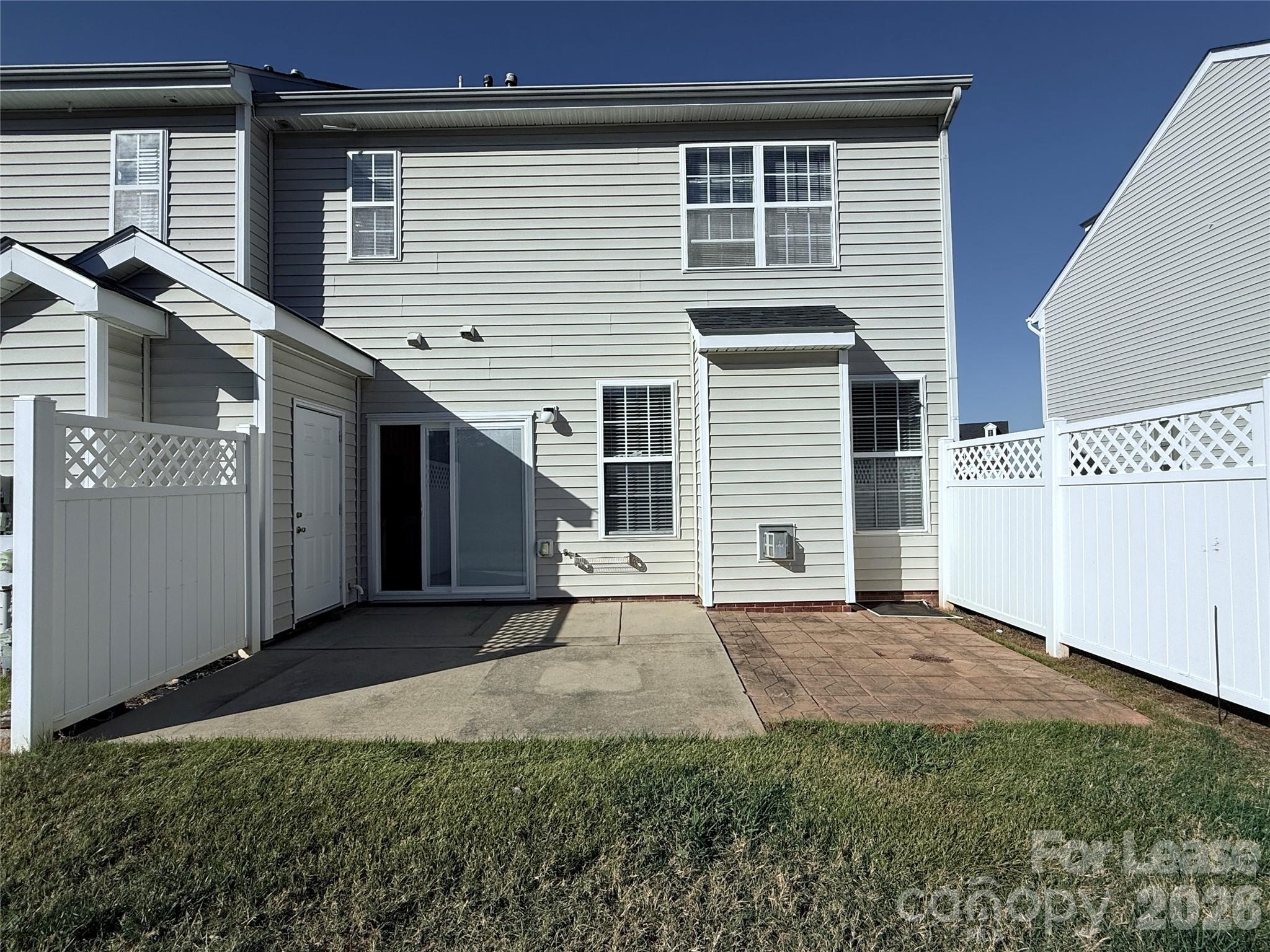 7549 Bluff Point Lane Property Photo 16