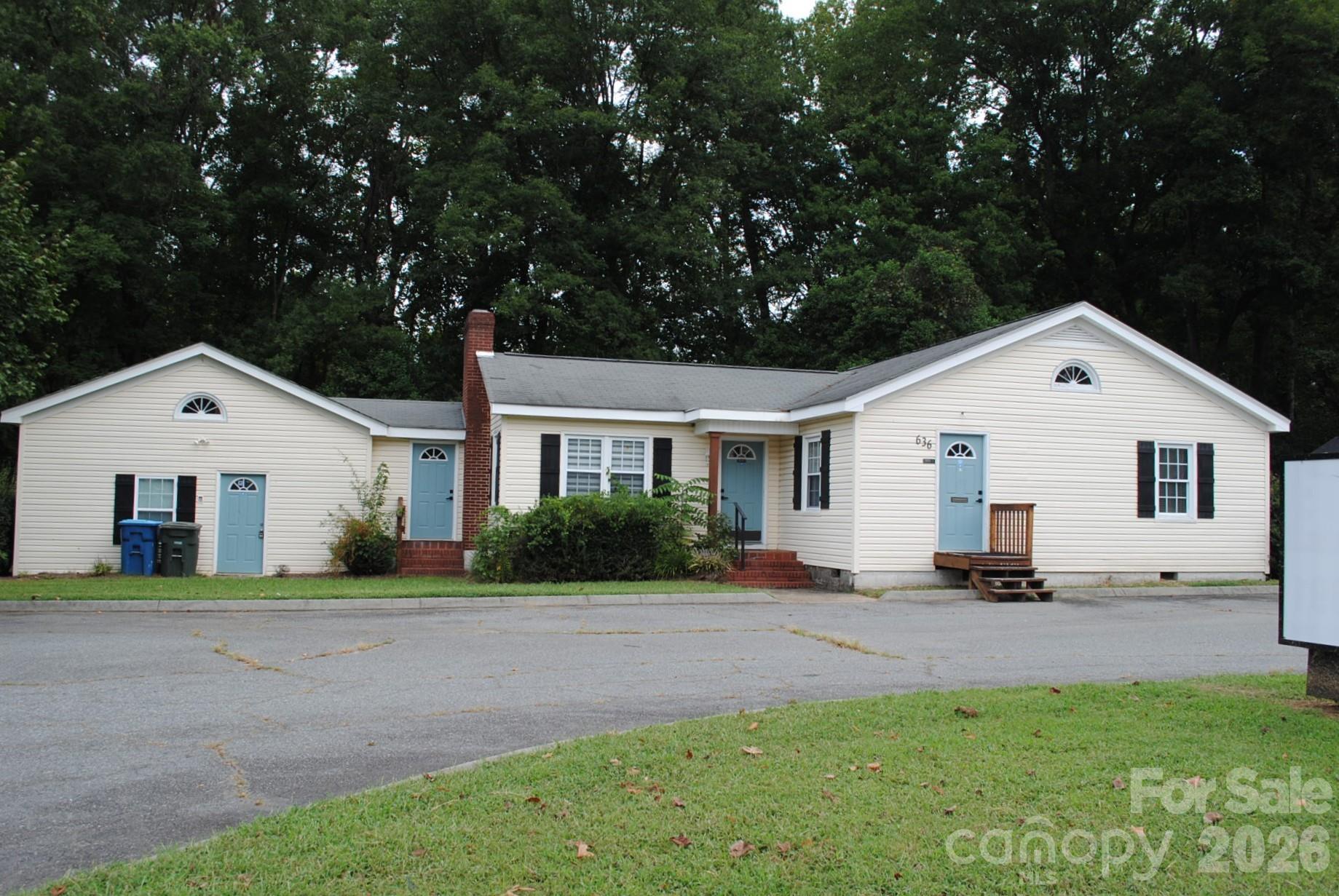 636 Statesville Boulevard Property Photo 1