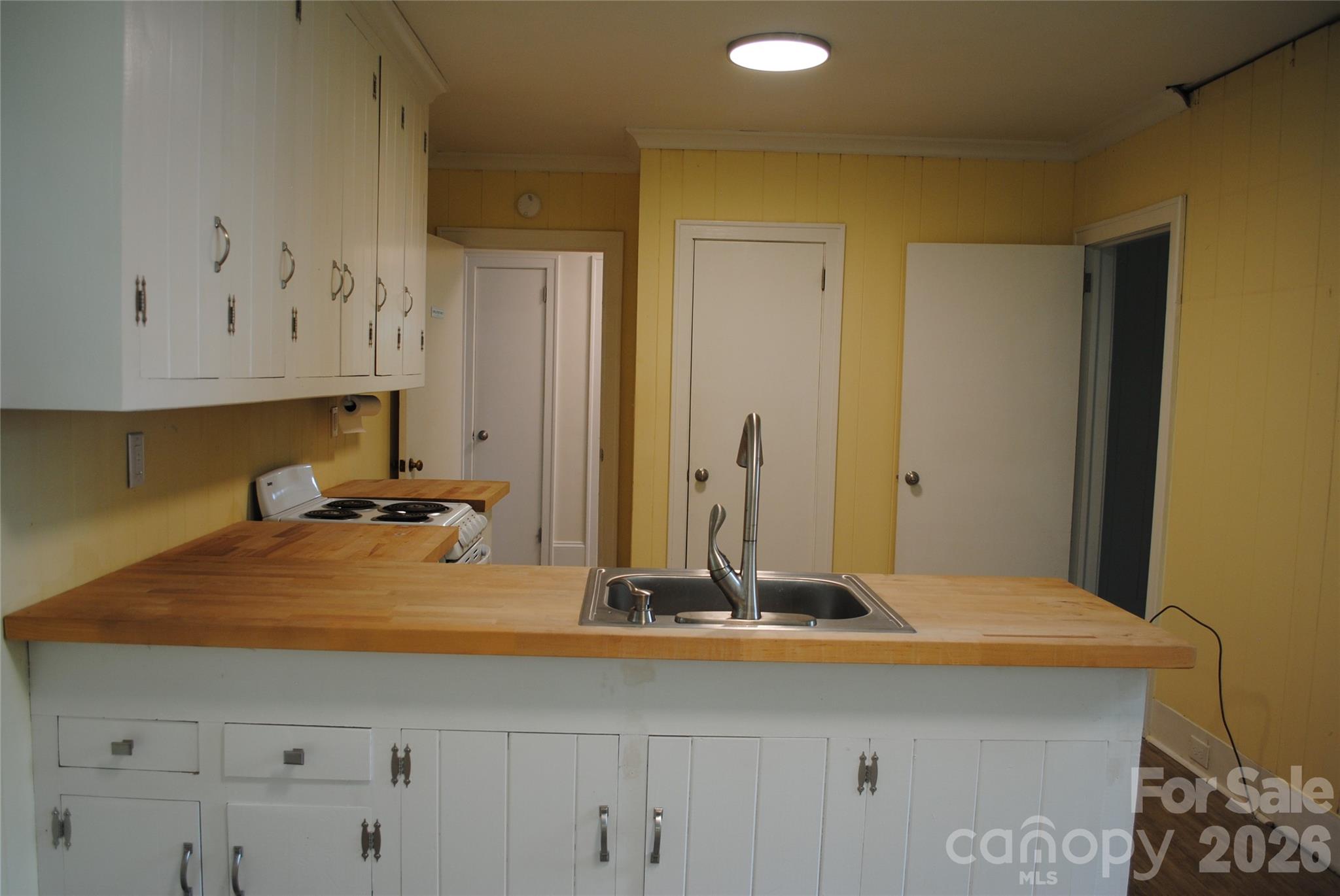 636 Statesville Boulevard Property Photo 11