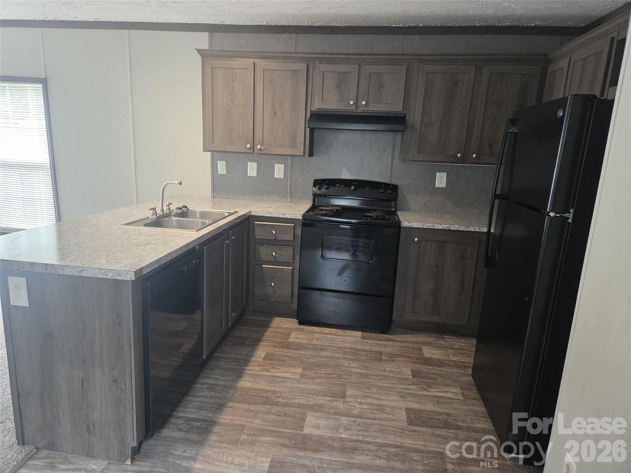 213 Kimberly Circle Property Photo 2