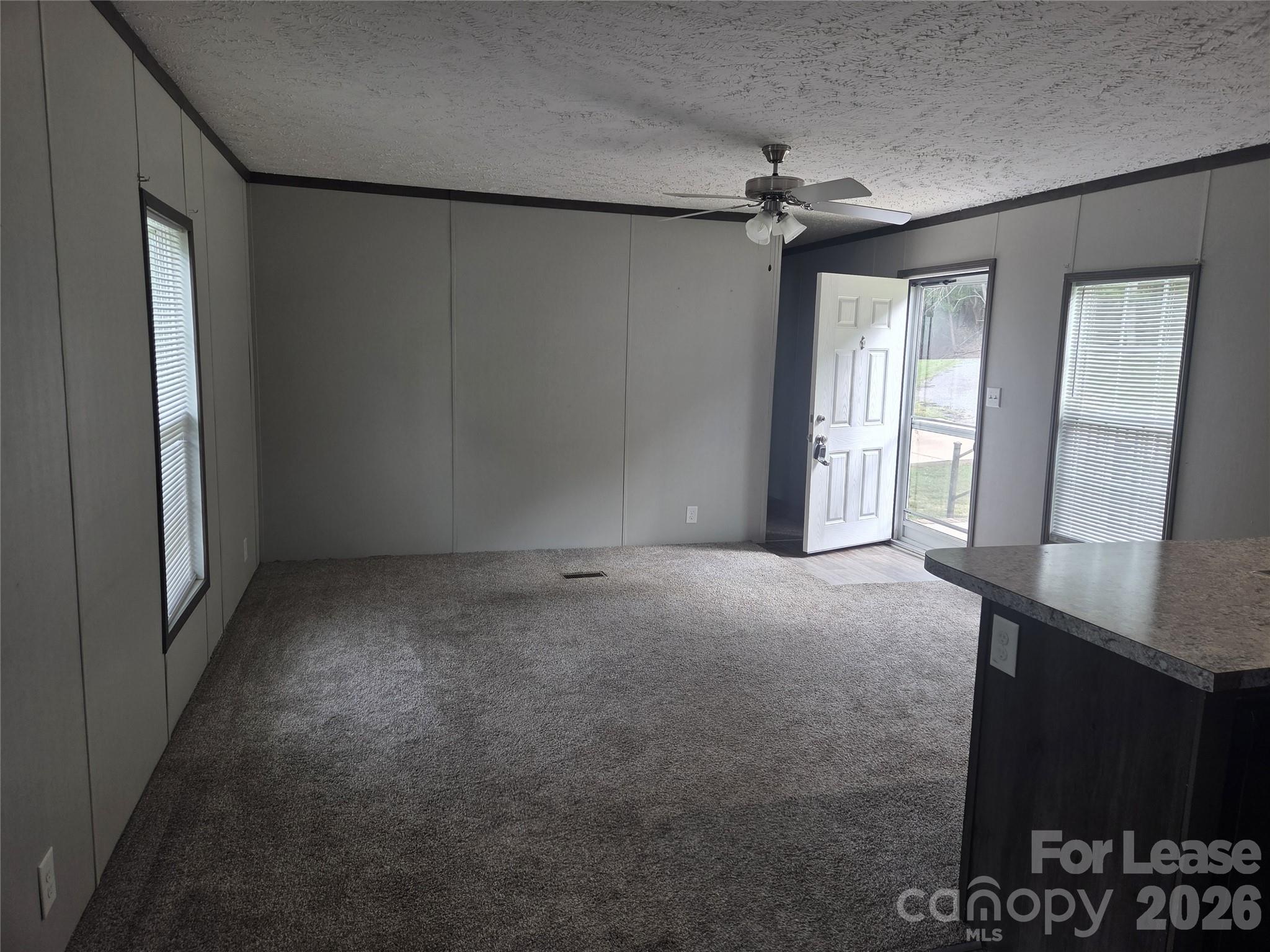 213 Kimberly Circle Property Photo 4