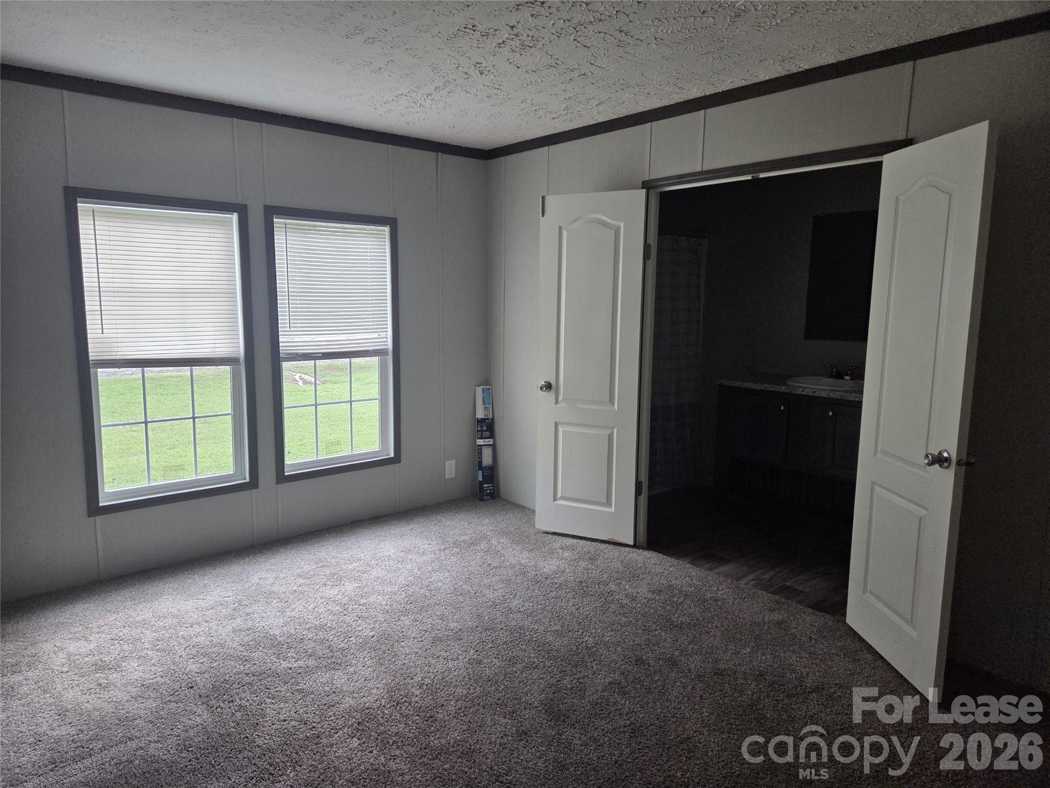 213 Kimberly Circle Property Photo 6