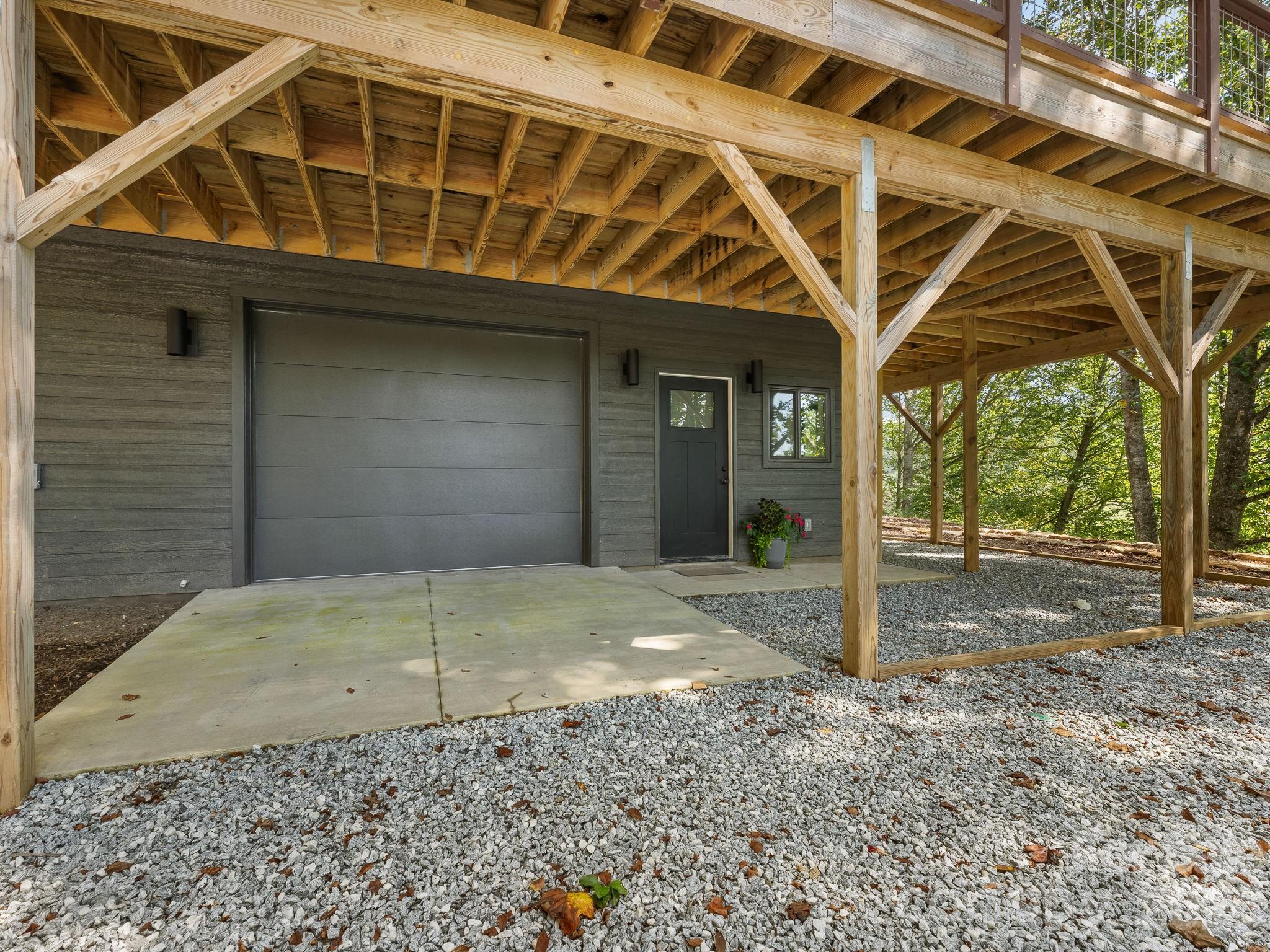 114 Phivo Drive Property Photo 32
