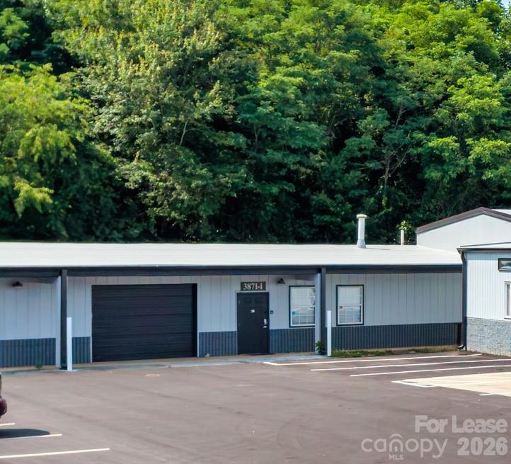 3865 Sweeten Creek Road 3871-a Property Photo 1