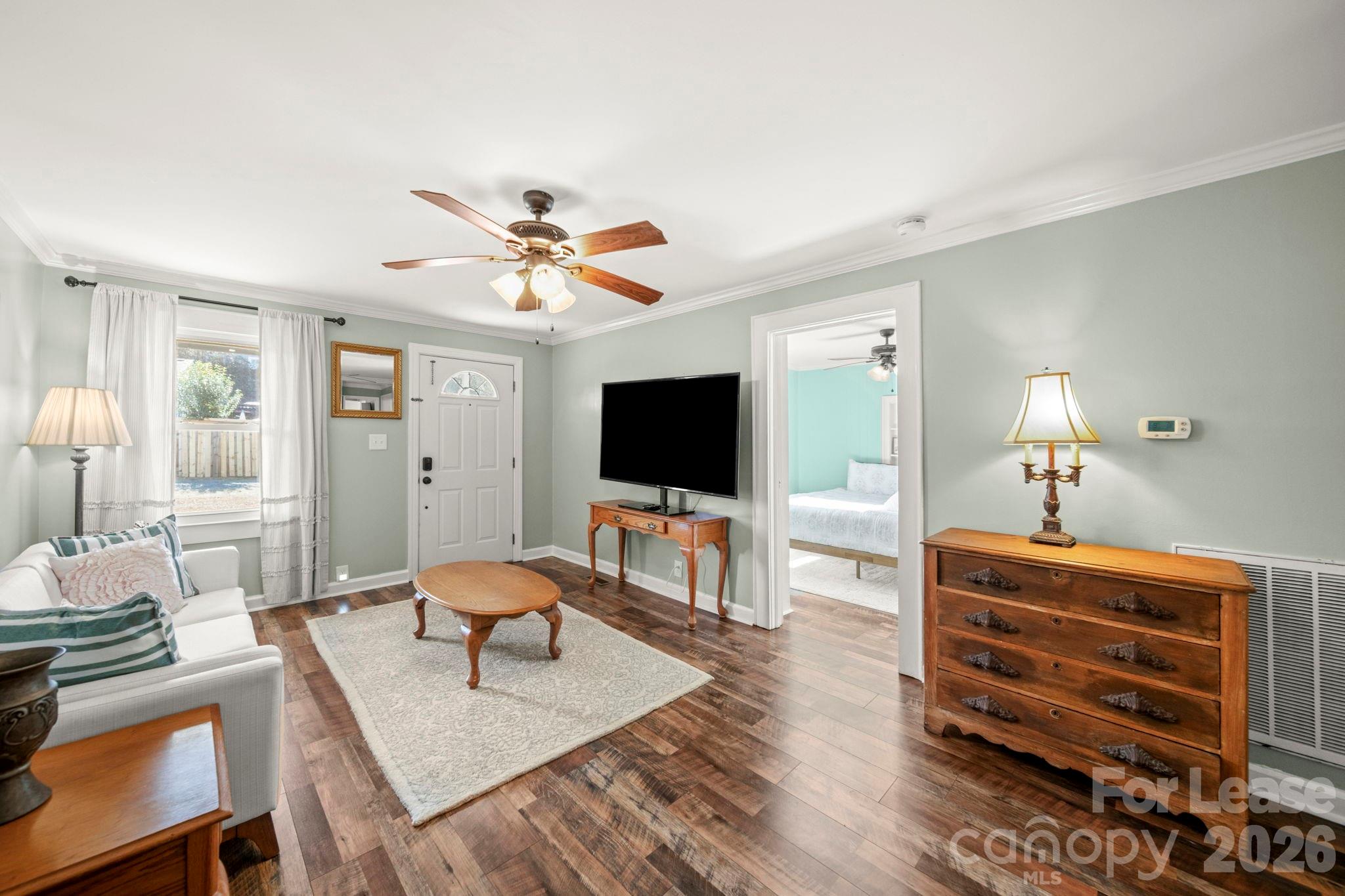 211 9th Street Property Photo 9