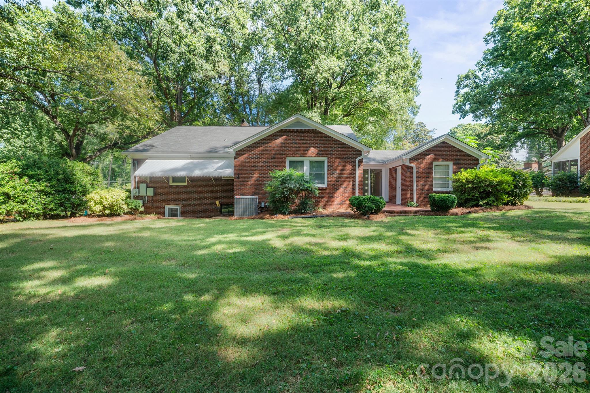 419 1st Avenue Property Photo 4