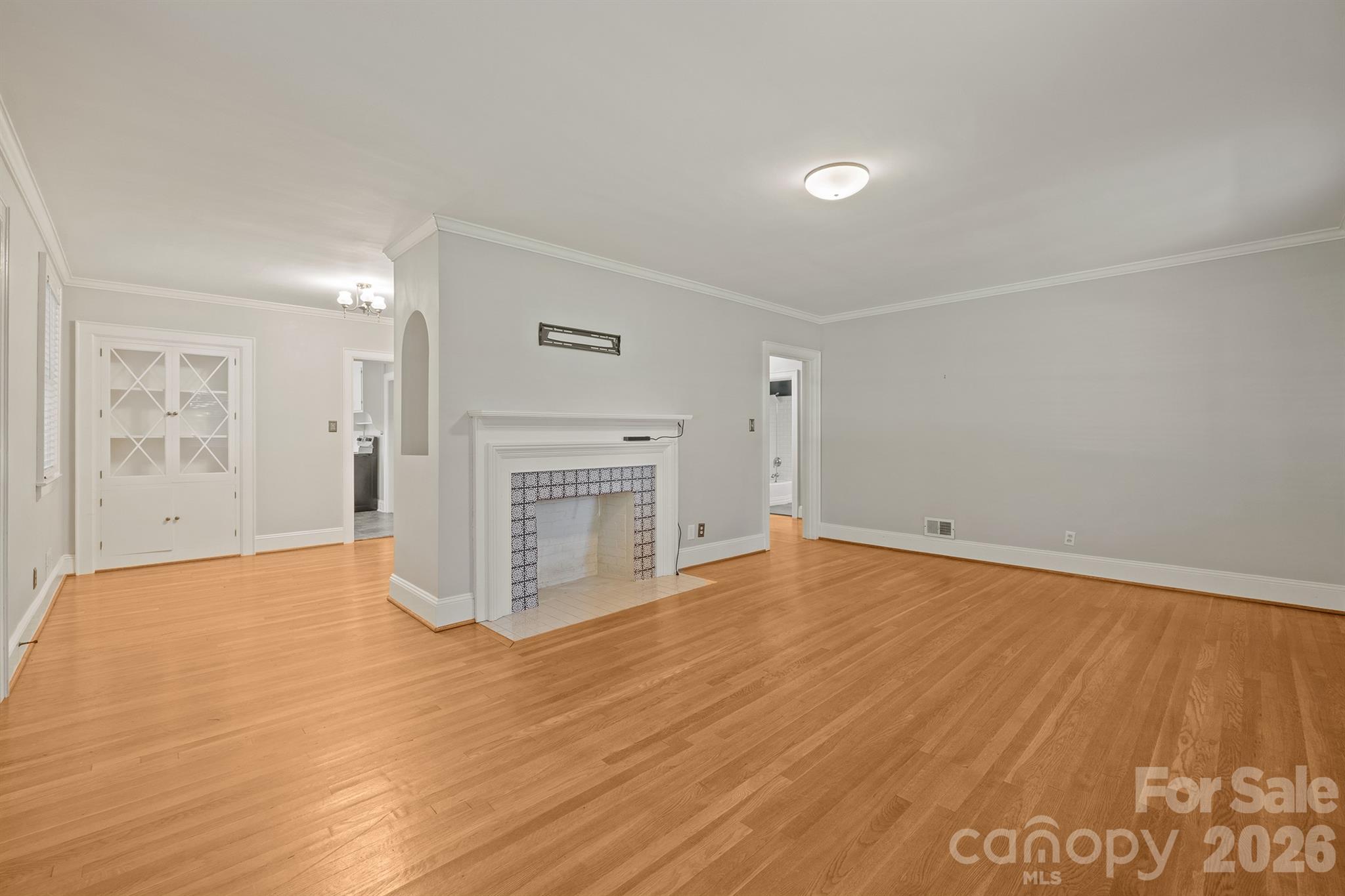 419 1st Avenue Property Photo 7