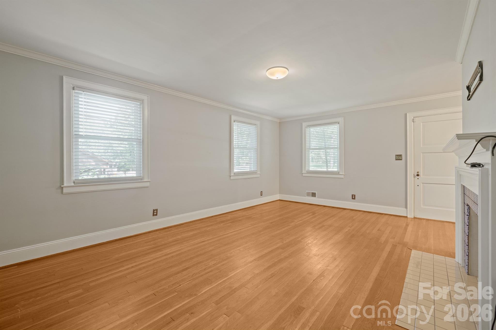 419 1st Avenue Property Photo 9