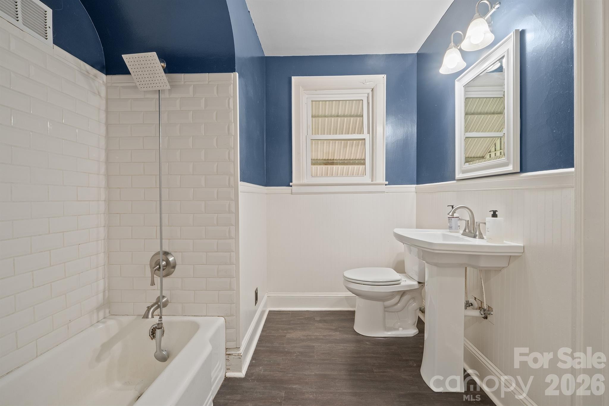 419 1st Avenue Property Photo 21