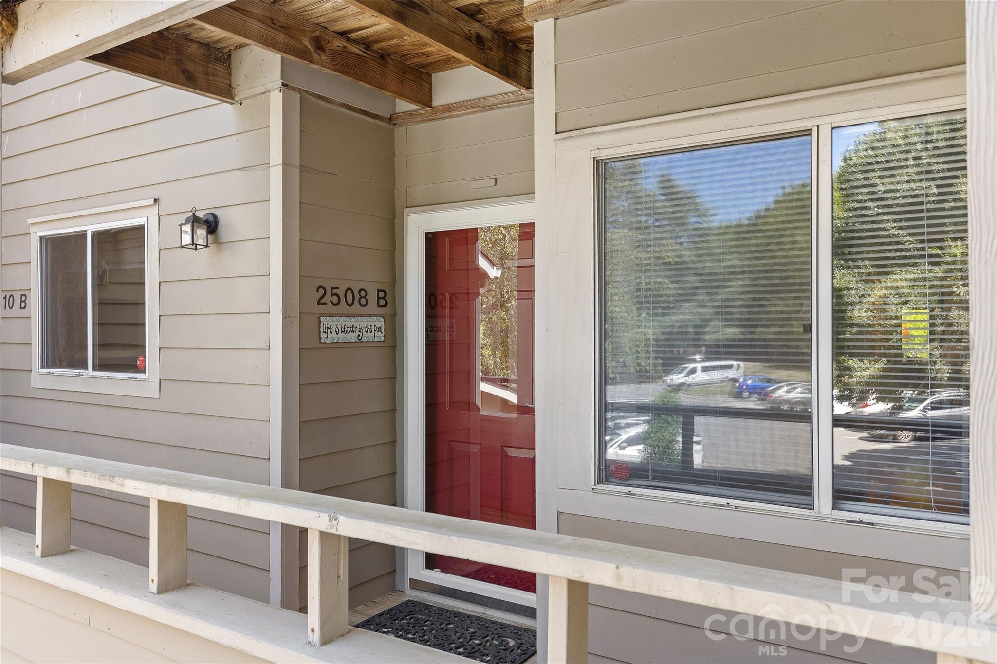 2508 Stradbrook Drive B Property Photo 5
