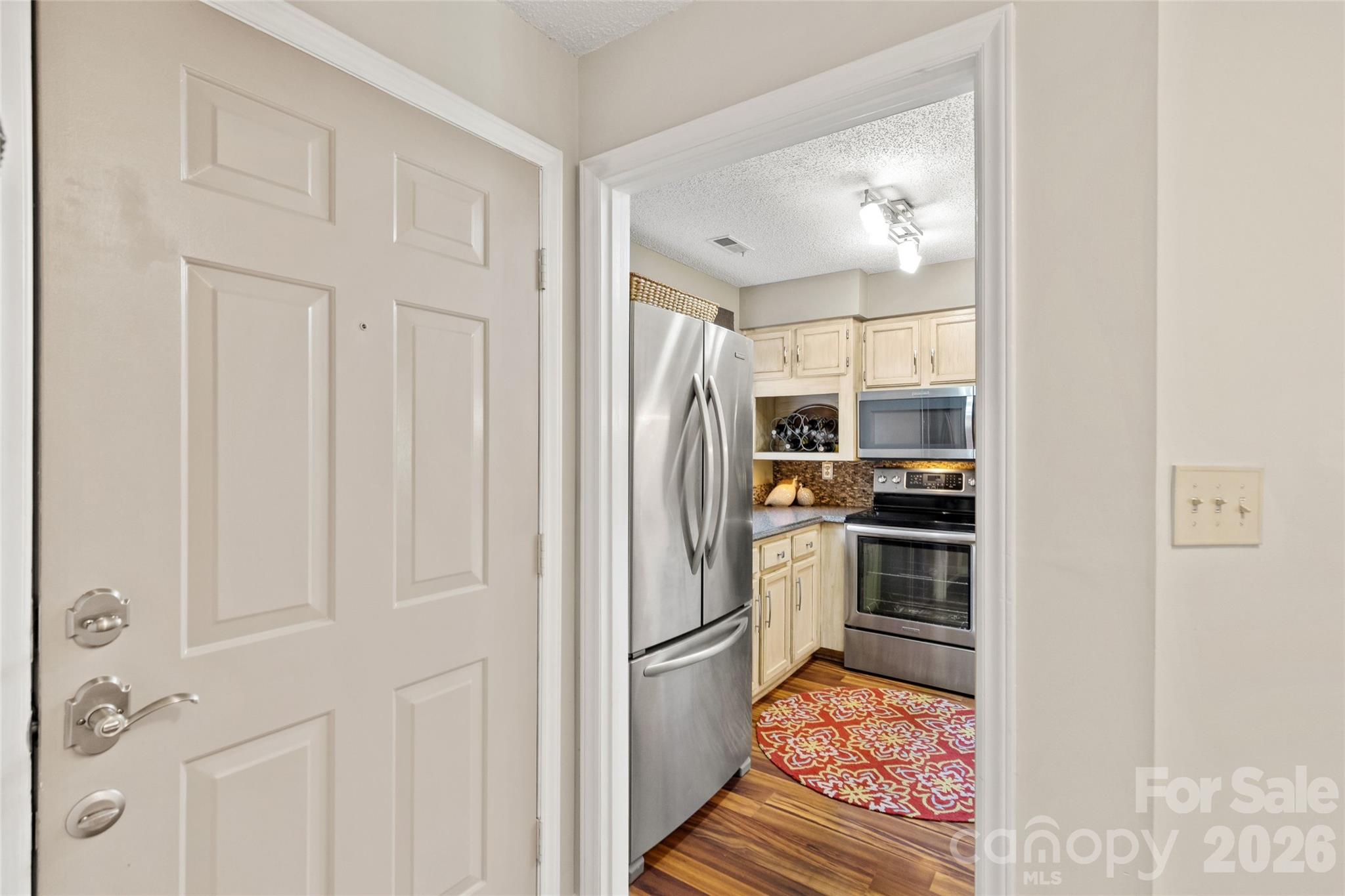2508 Stradbrook Drive B Property Photo 16