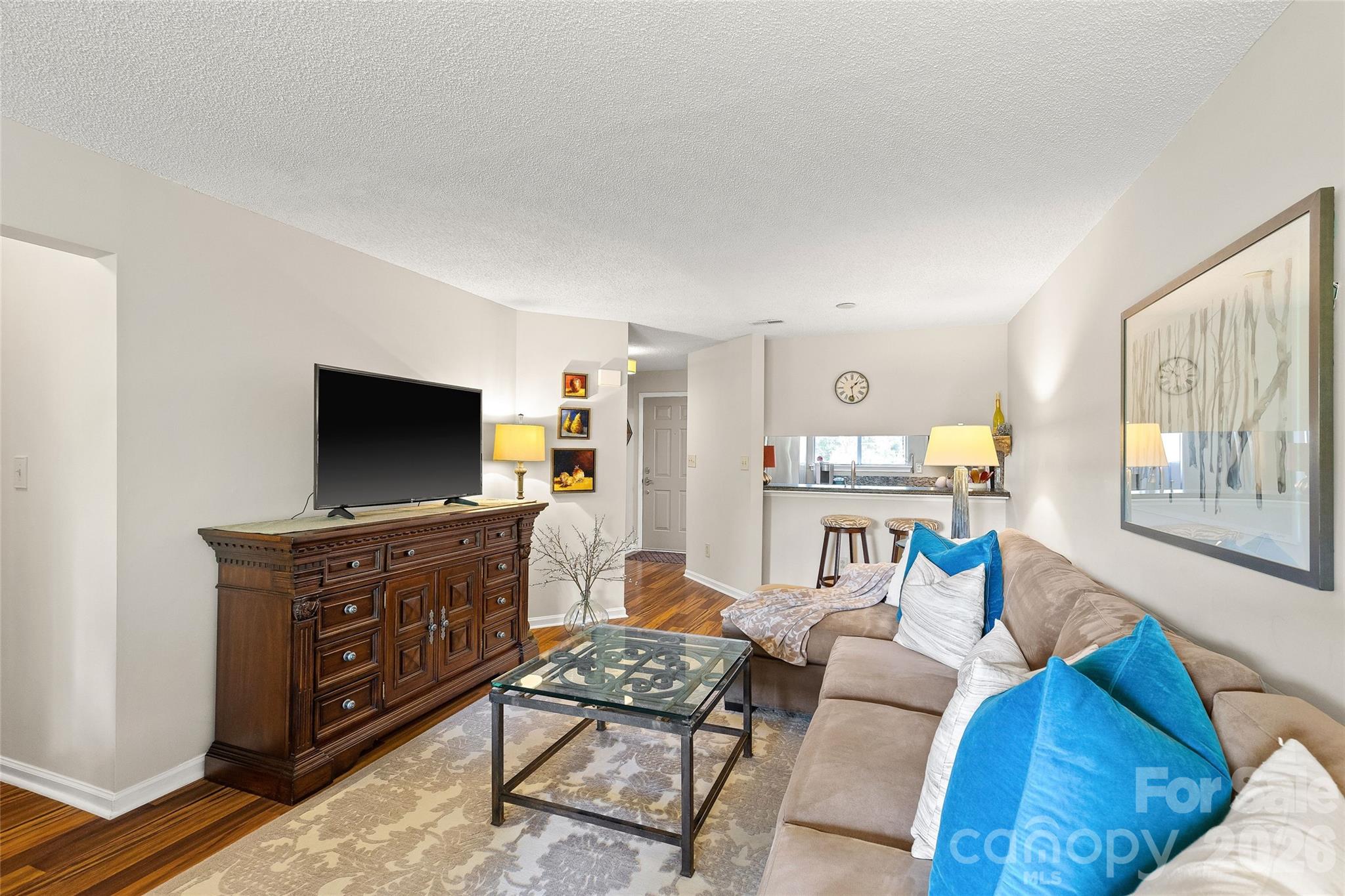 2508 Stradbrook Drive B Property Photo 17