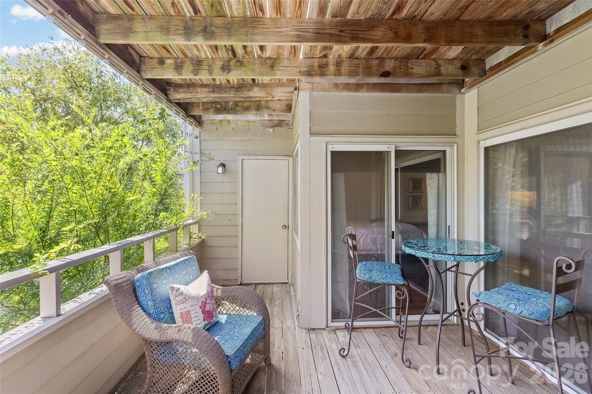 2508 Stradbrook Drive B Property Photo 22