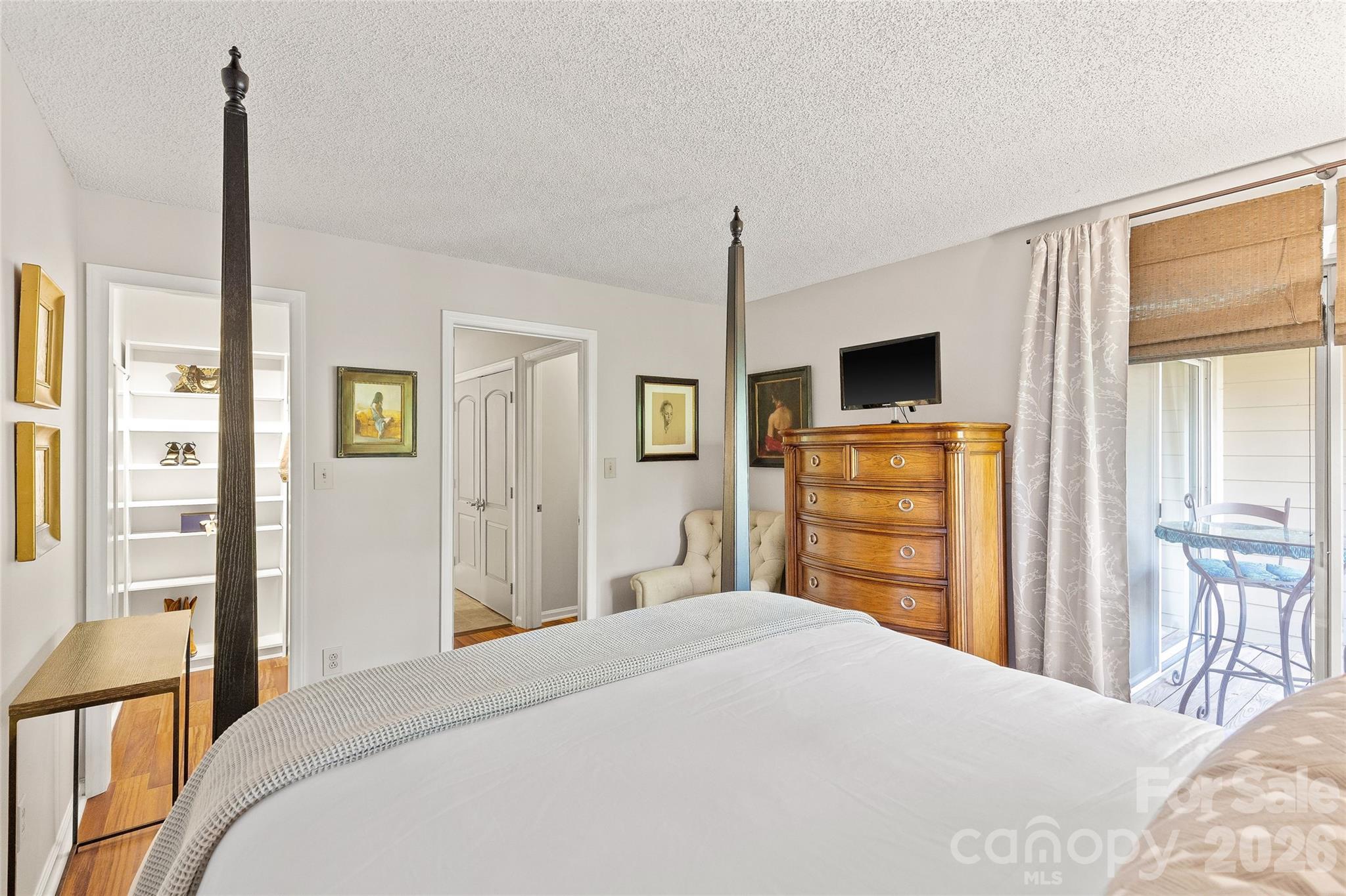 2508 Stradbrook Drive B Property Photo 27
