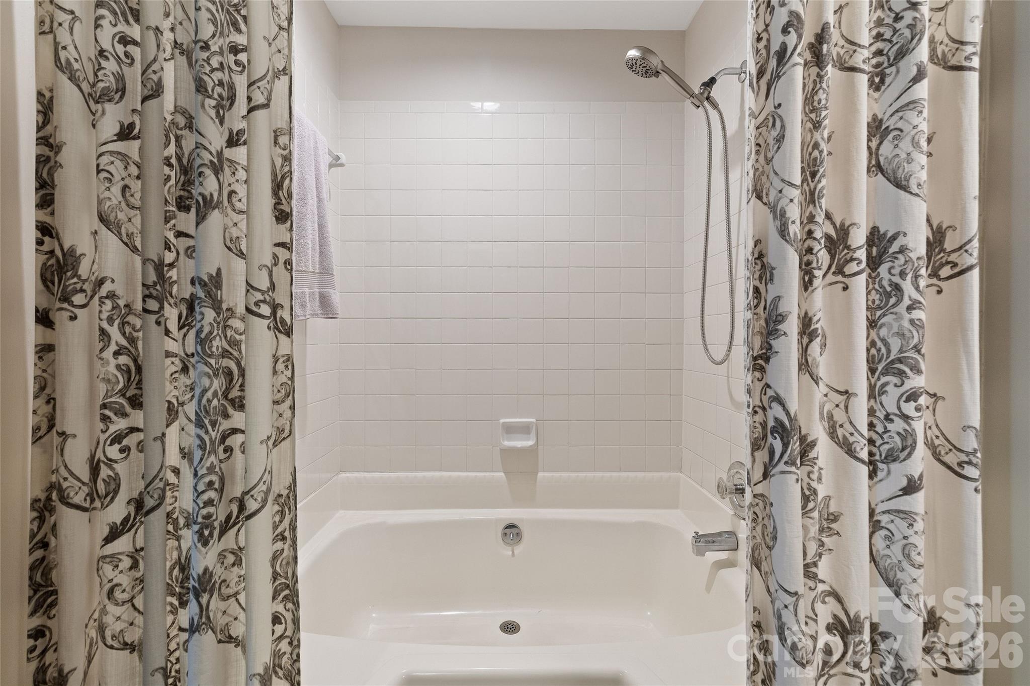2508 Stradbrook Drive B Property Photo 31