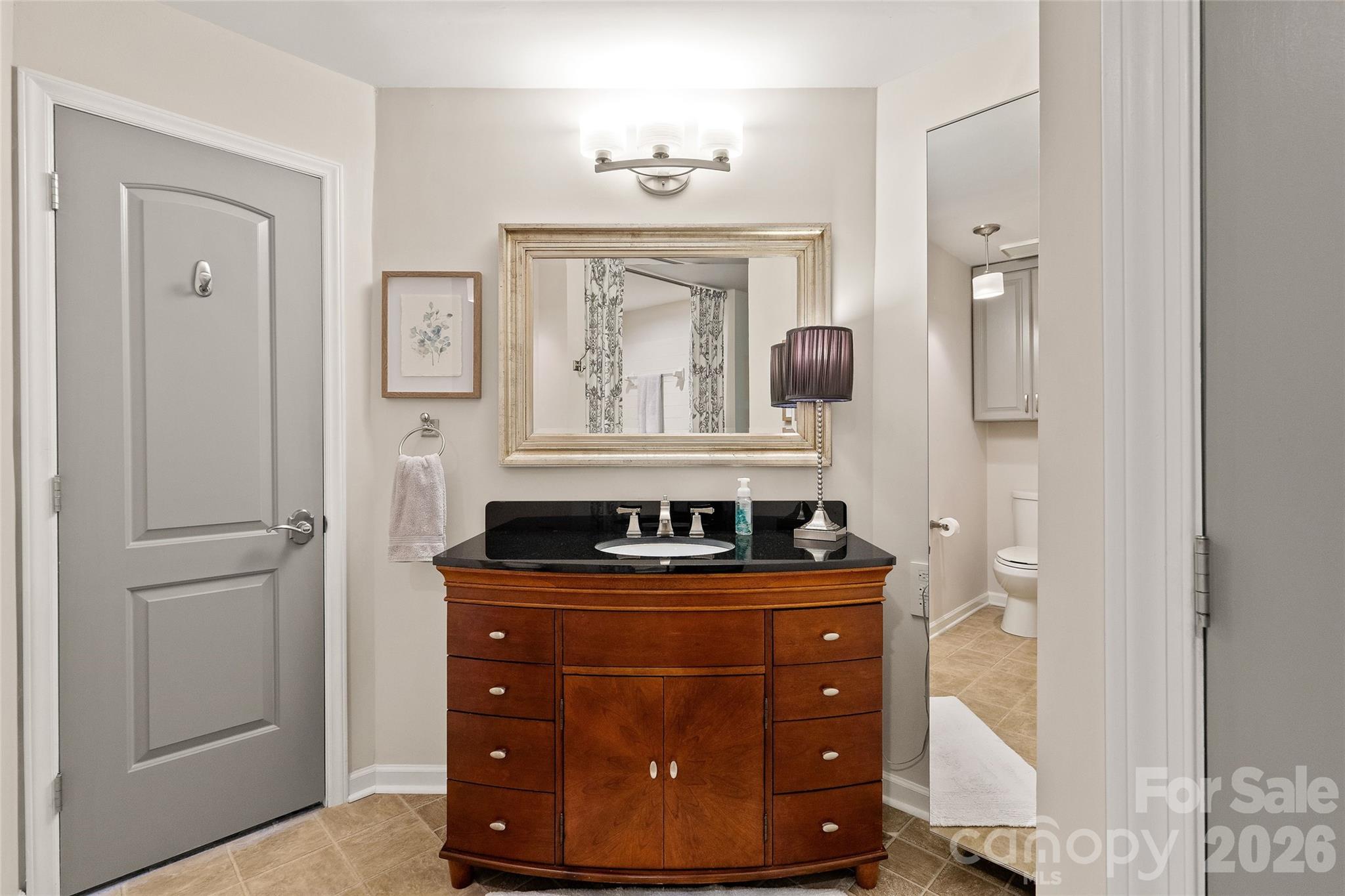 2508 Stradbrook Drive B Property Photo 32