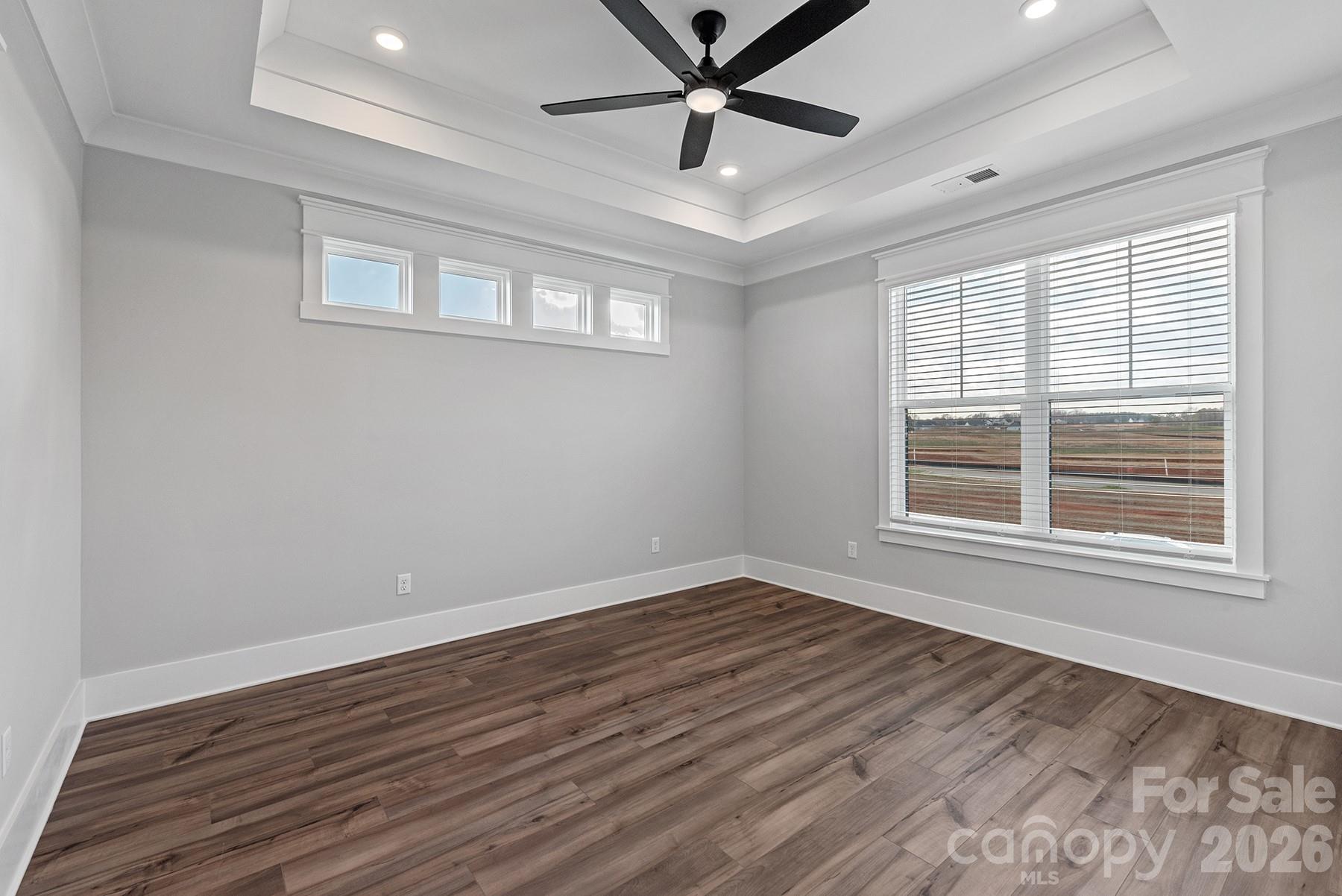 2092 Fordhill Street Property Photo 16