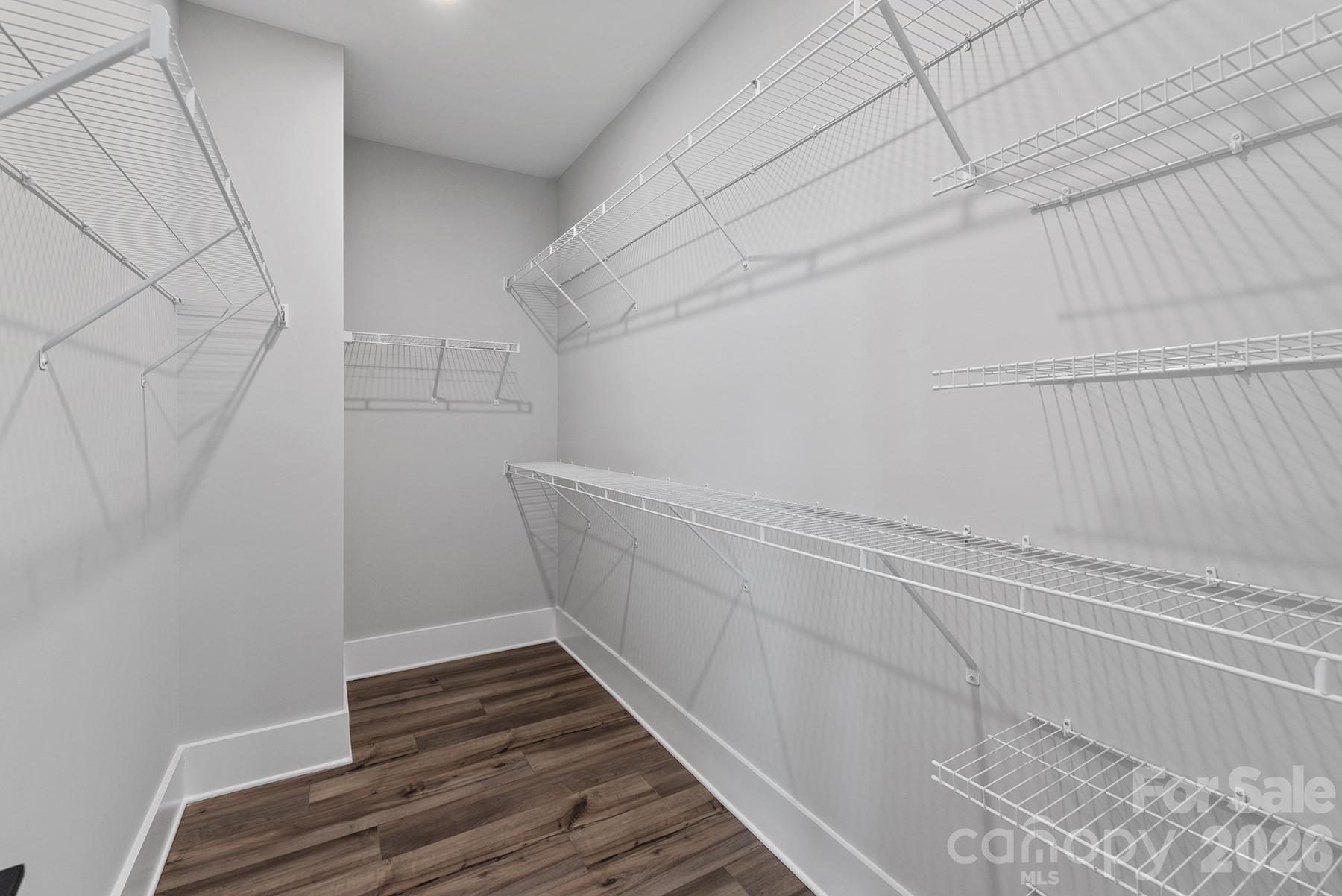 2092 Fordhill Street Property Photo 20