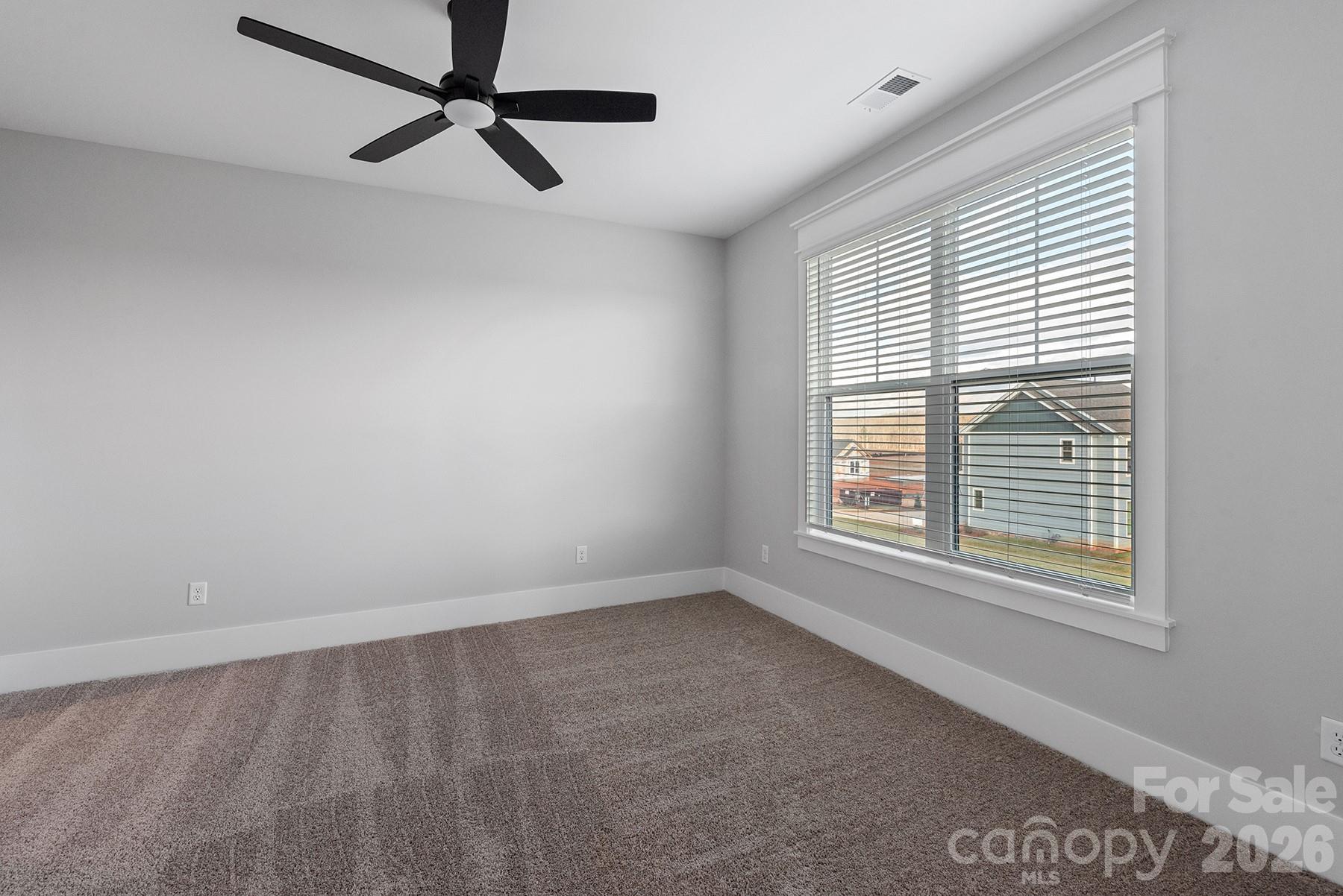 2092 Fordhill Street Property Photo 21