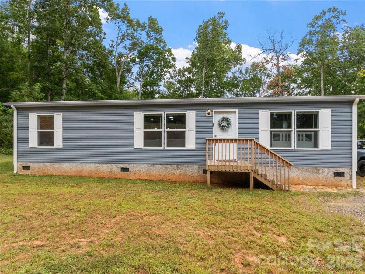 472 Laurel Heights Drive Property Photo 1
