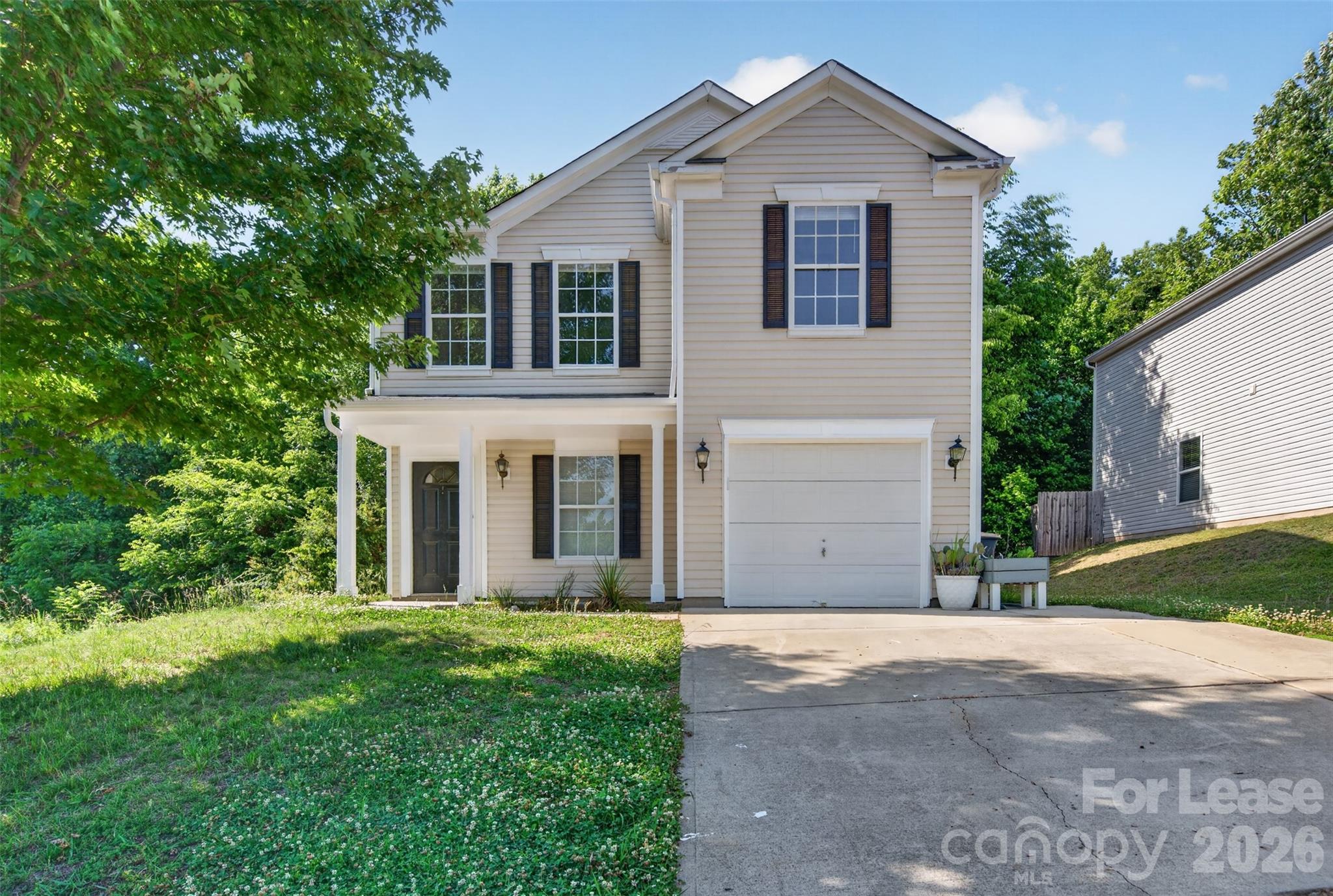 458 Settlers Ridge Drive Property Photo 1