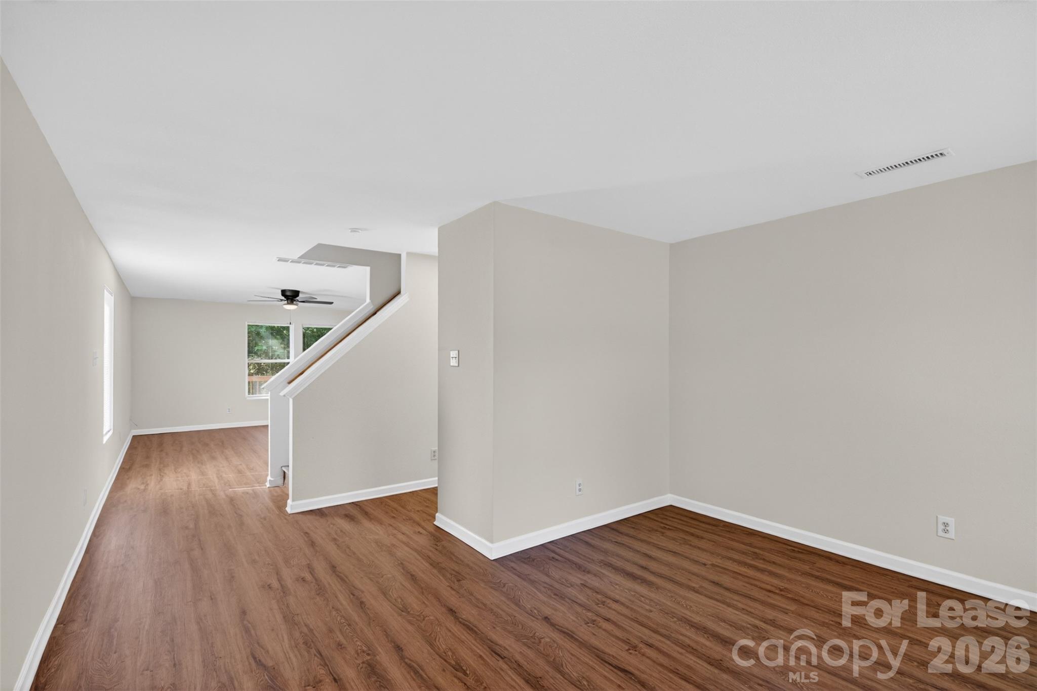 458 Settlers Ridge Drive Property Photo 4