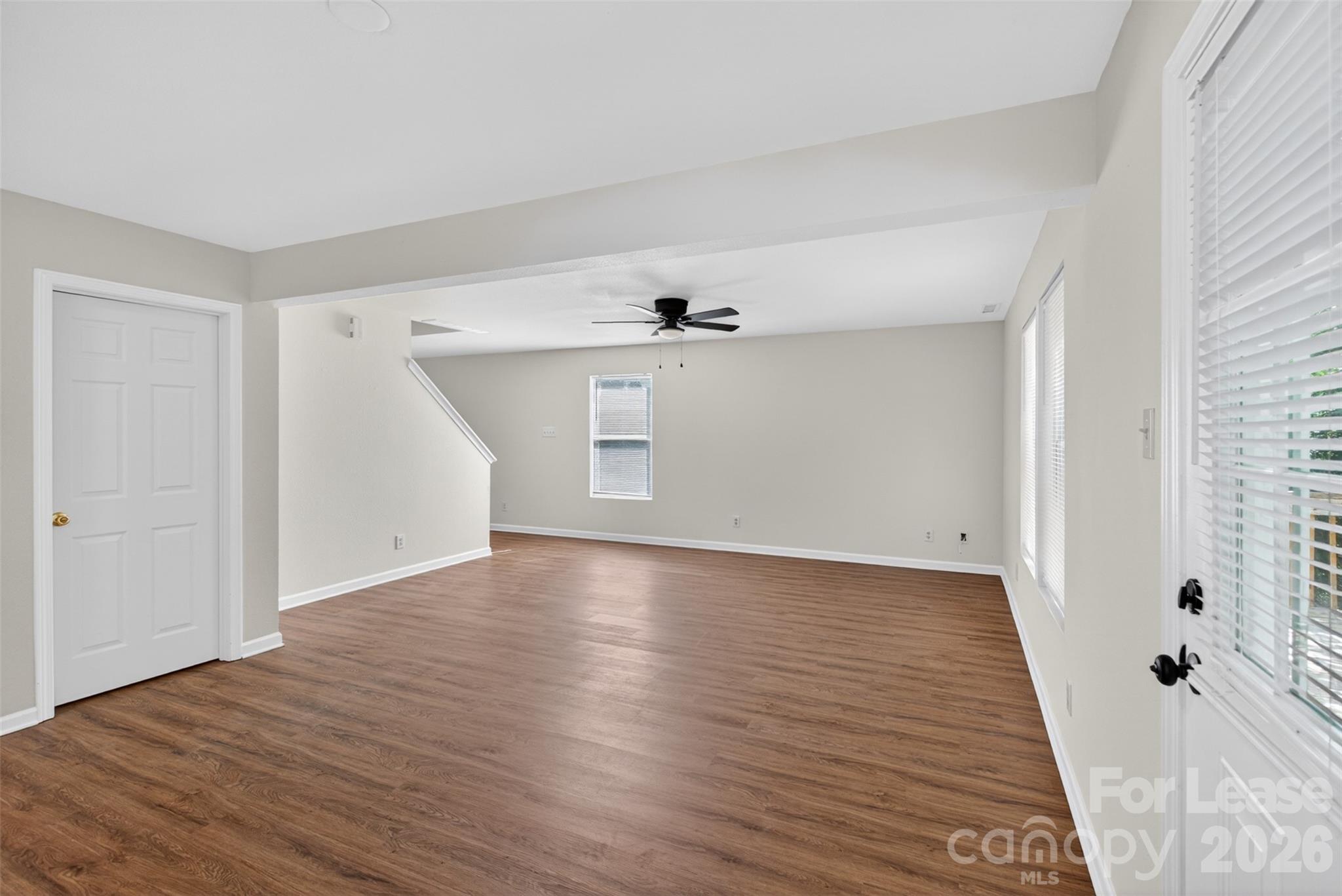 458 Settlers Ridge Drive Property Photo 8