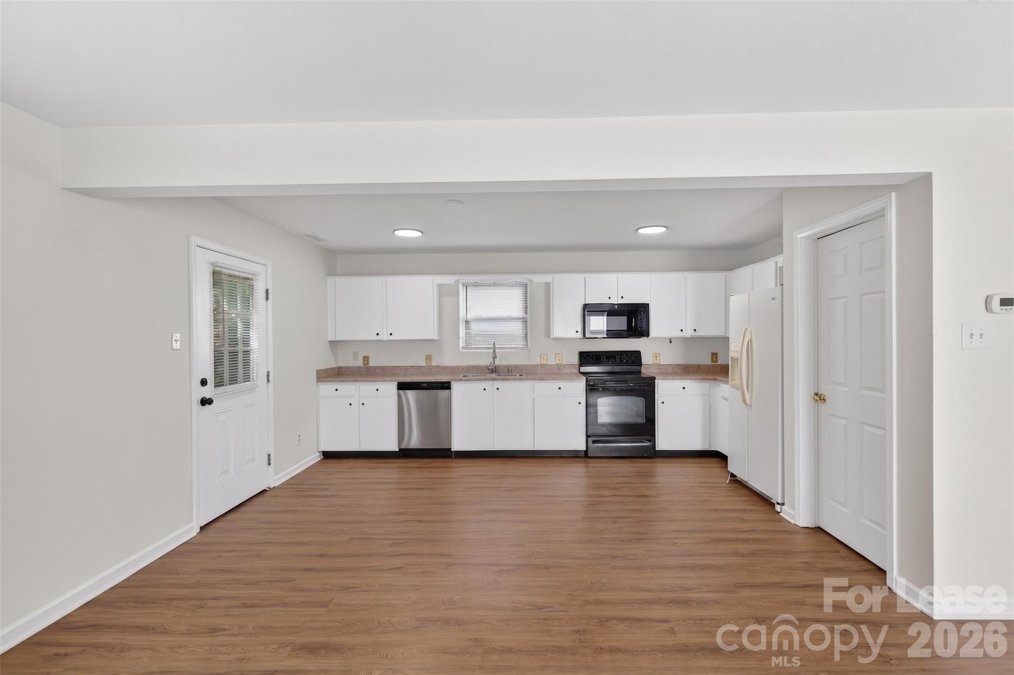 458 Settlers Ridge Drive Property Photo 11