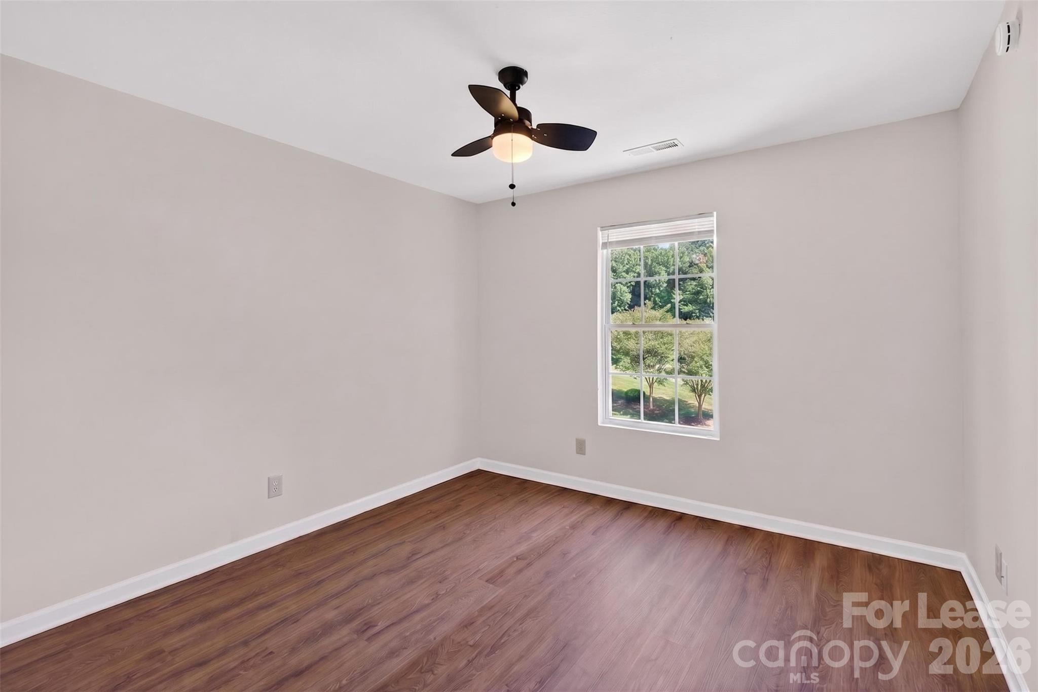 458 Settlers Ridge Drive Property Photo 12