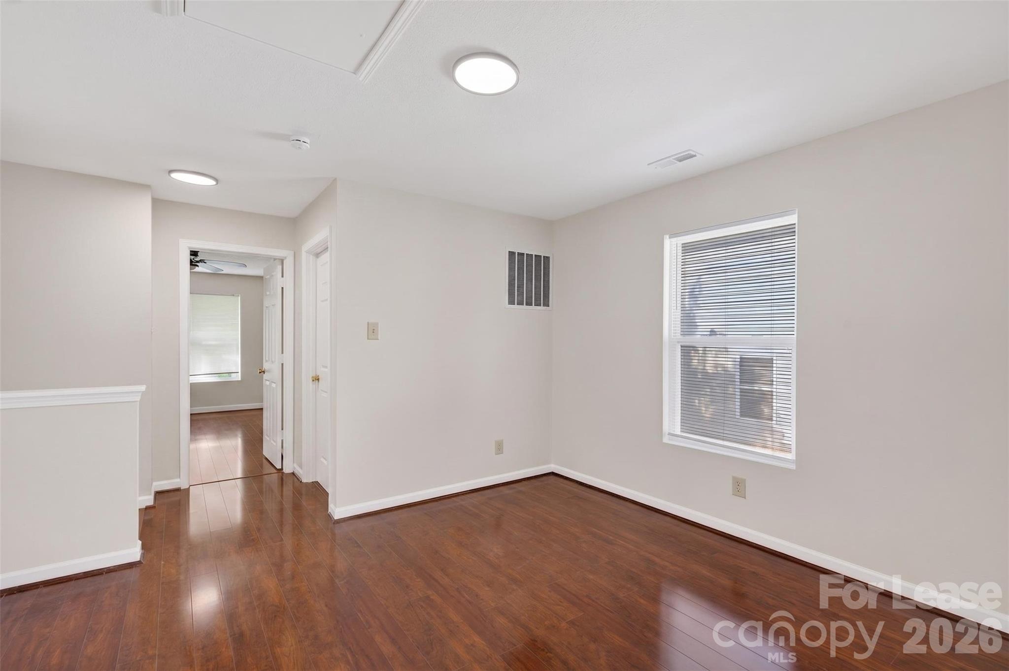 458 Settlers Ridge Drive Property Photo 14