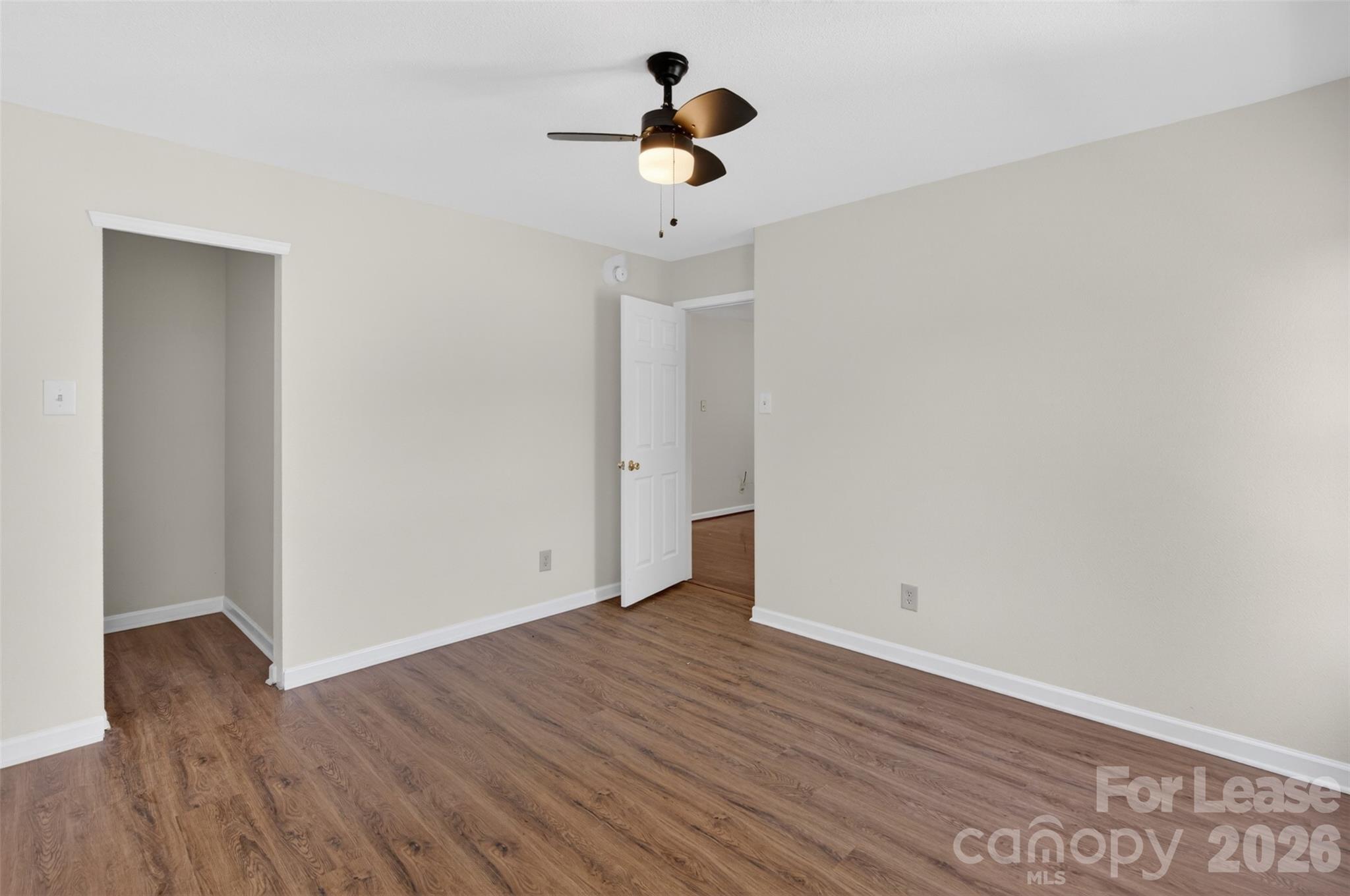 458 Settlers Ridge Drive Property Photo 17
