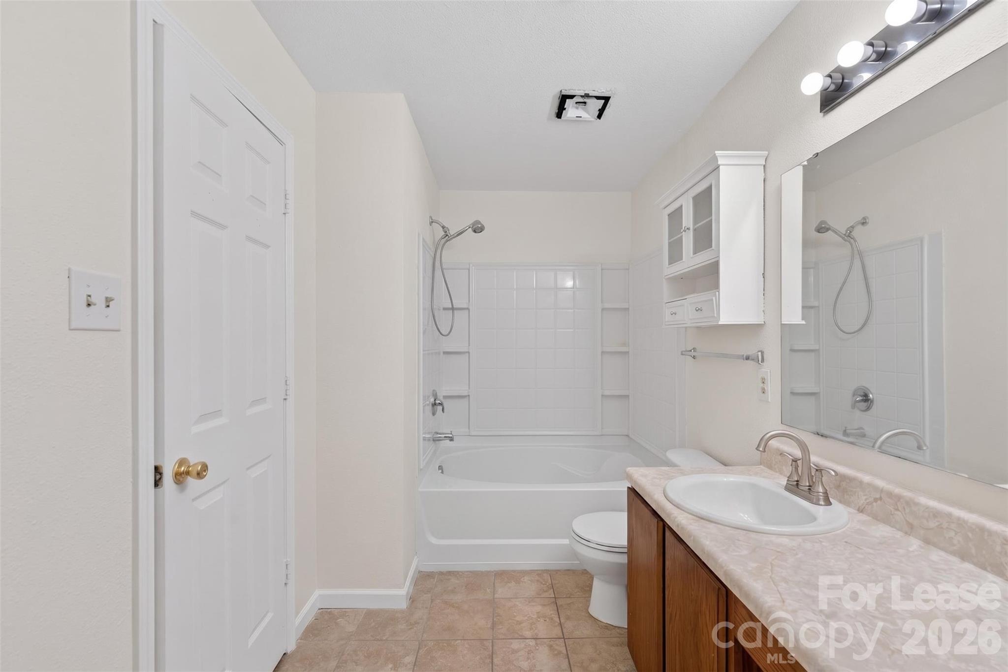 458 Settlers Ridge Drive Property Photo 18