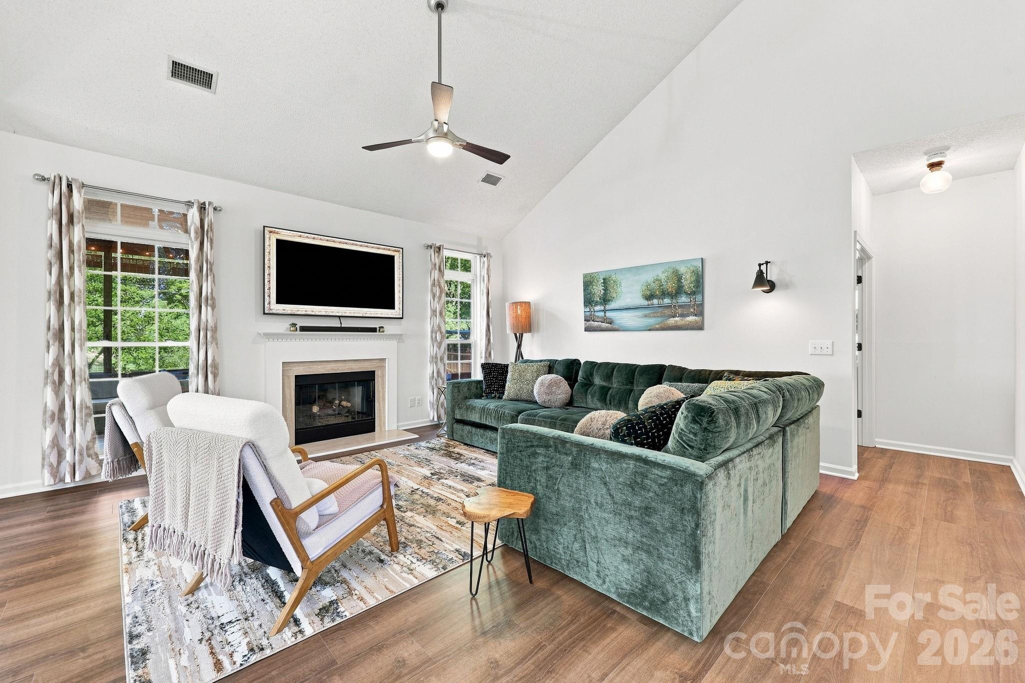 16215 Hollingbourne Road Property Photo 11