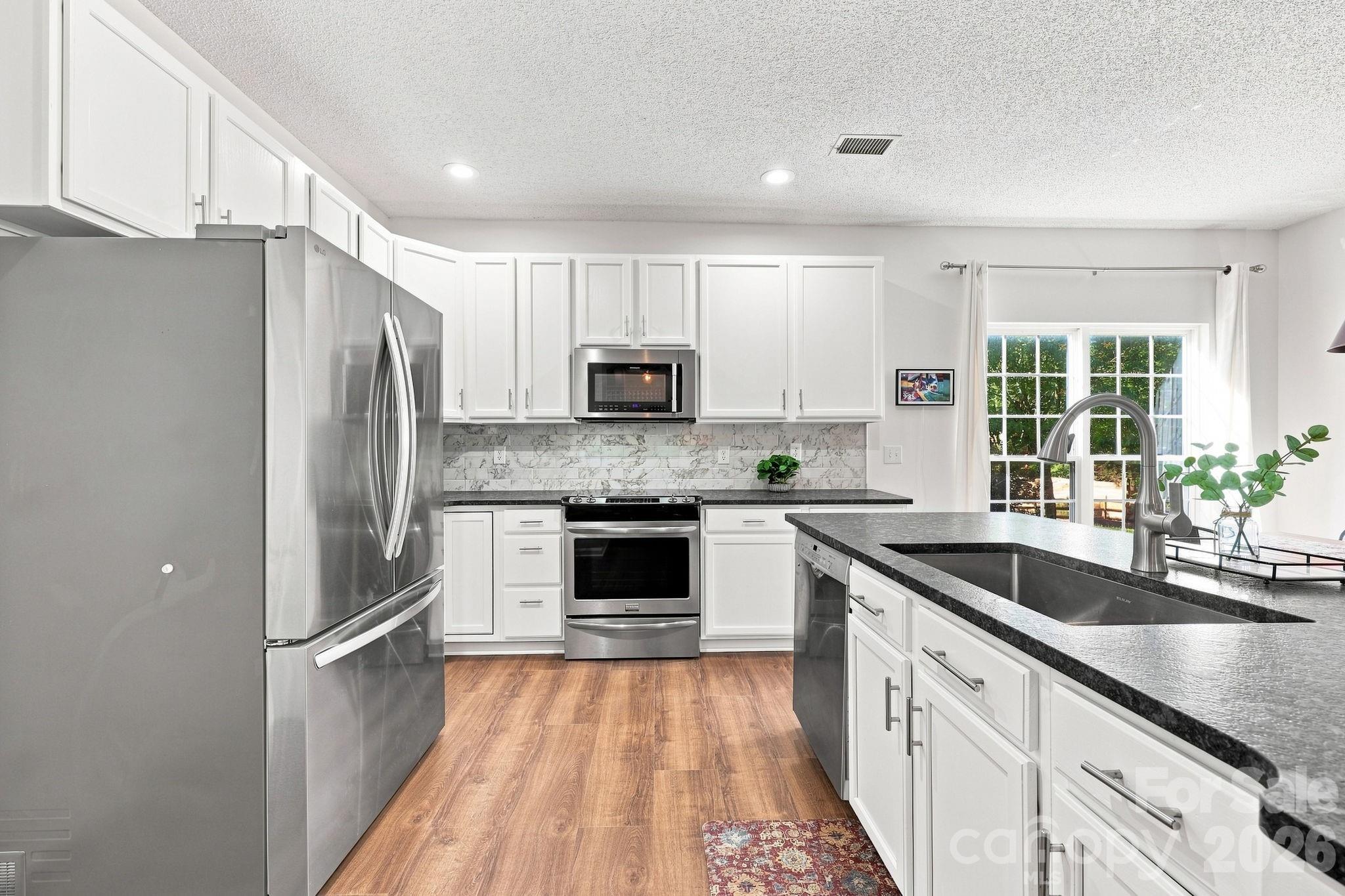 16215 Hollingbourne Road Property Photo 15
