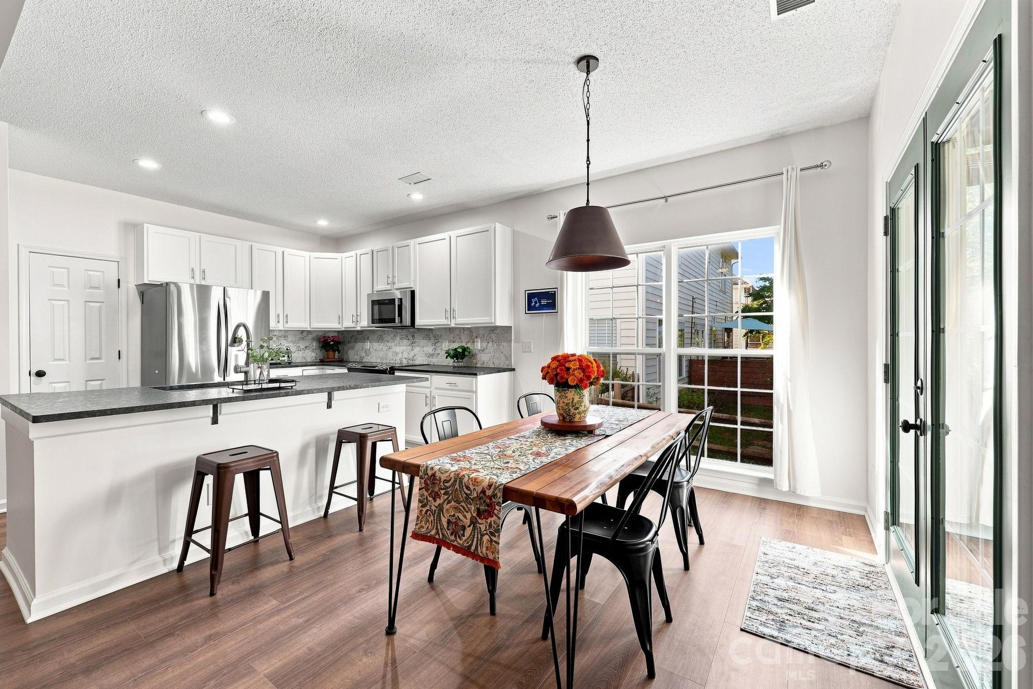 16215 Hollingbourne Road Property Photo 18