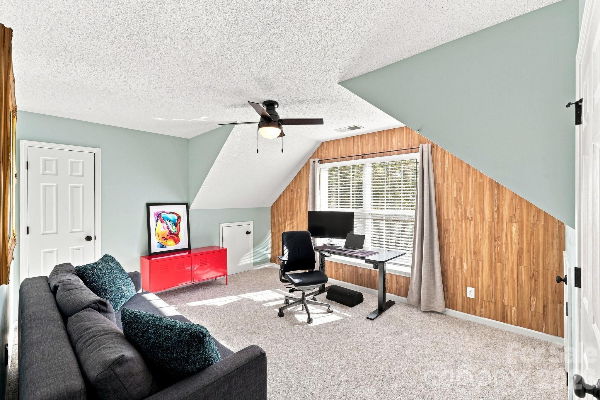 16215 Hollingbourne Road Property Photo 31