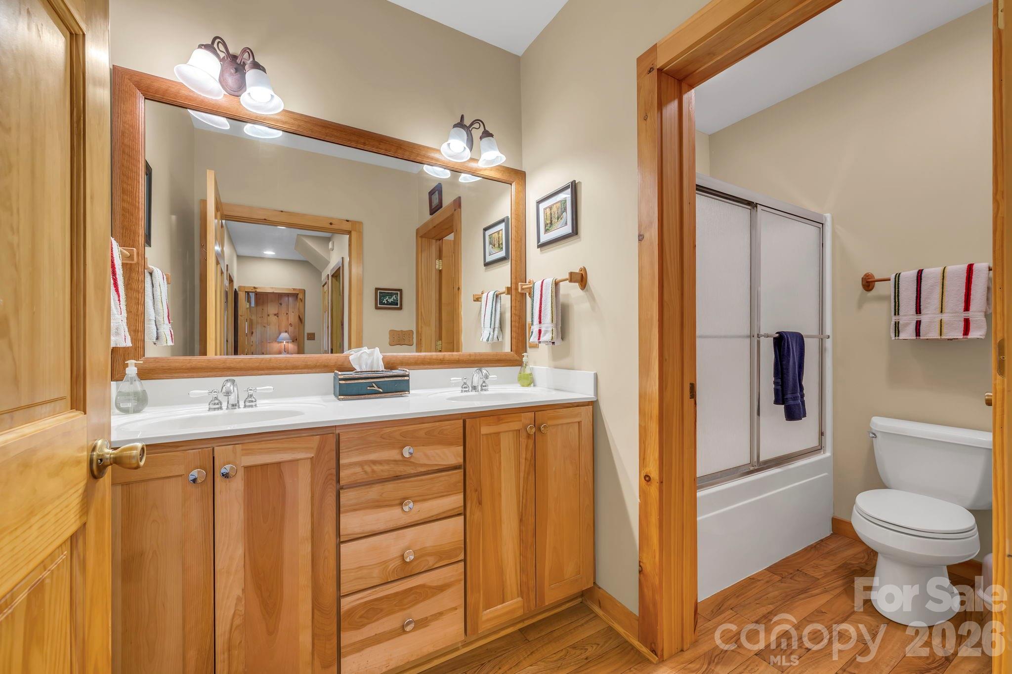 4880 Nightingale Lane Property Photo 45
