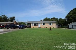 902 Carmel Drive Property Photo 4