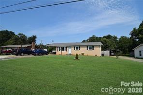 902 Carmel Drive Property Photo 5